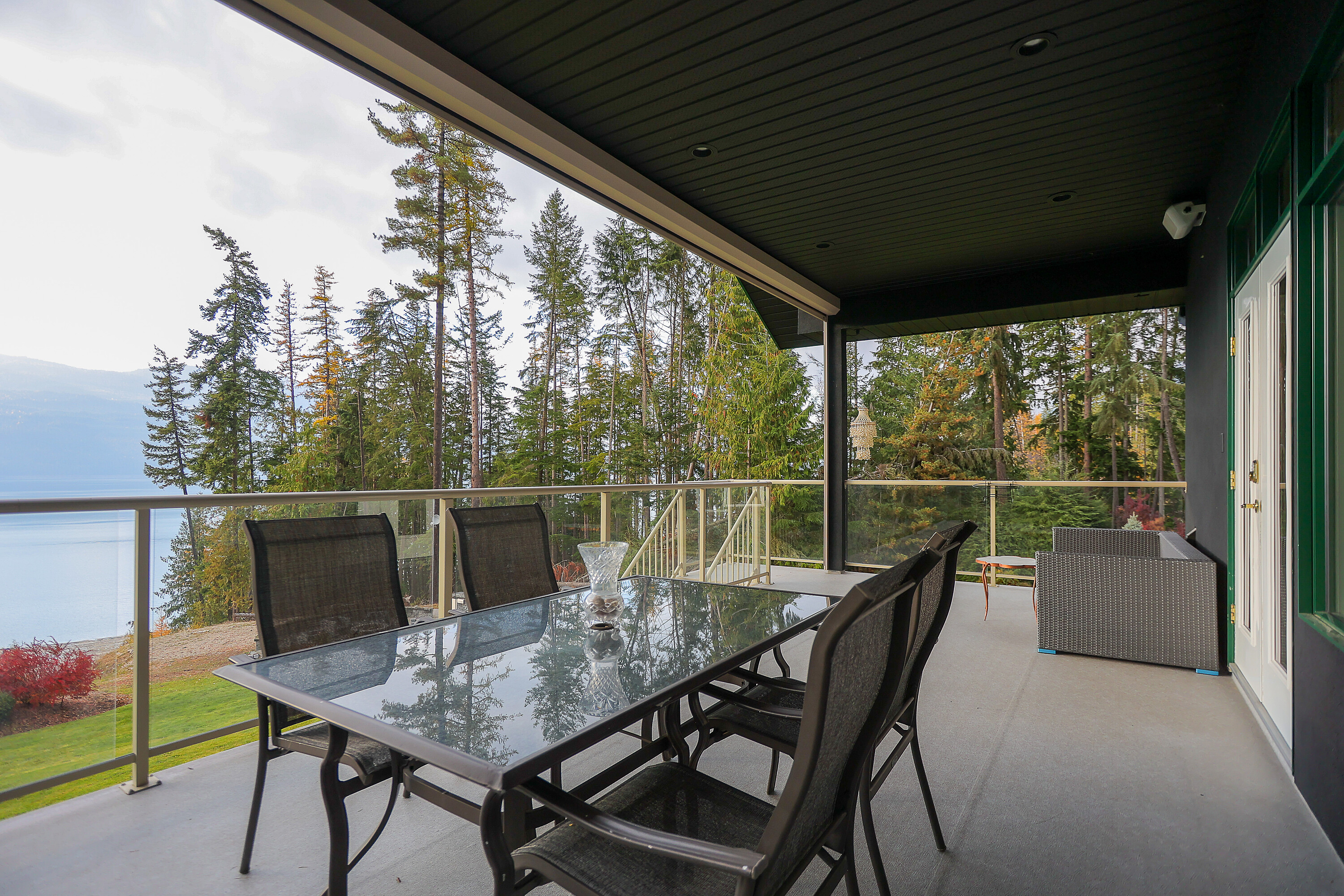  Nakusp Waterfront Estate - 物件實景