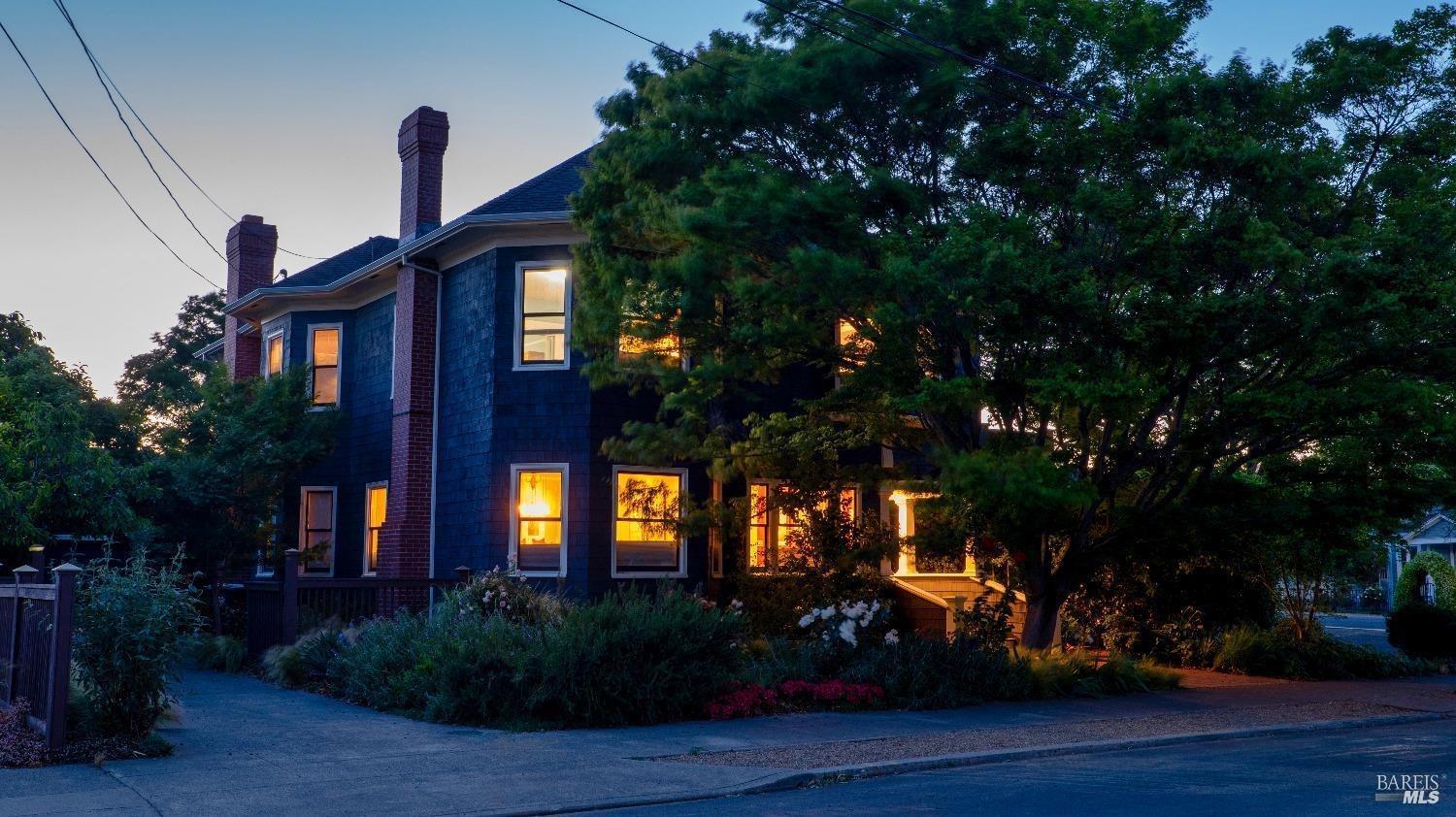 Napa, California, 94559, United States, 5 Bedrooms Bedrooms, ,3 BathroomsBathrooms,Residential,For Sale,1991886