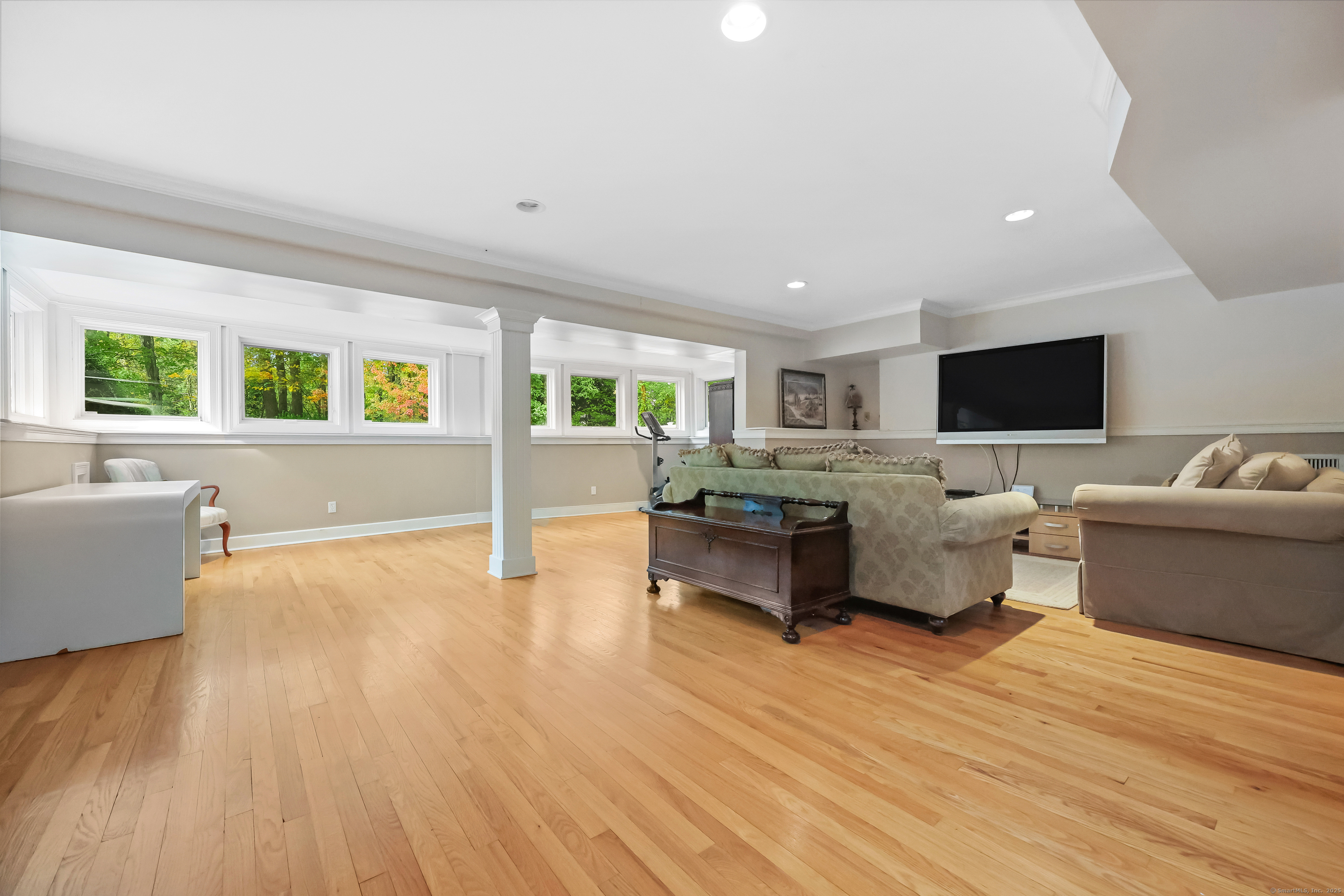 Fairfield, Connecticut, 06880, United States, 3 Bedrooms Bedrooms, ,3 BathroomsBathrooms,Residential,For Sale,1992139