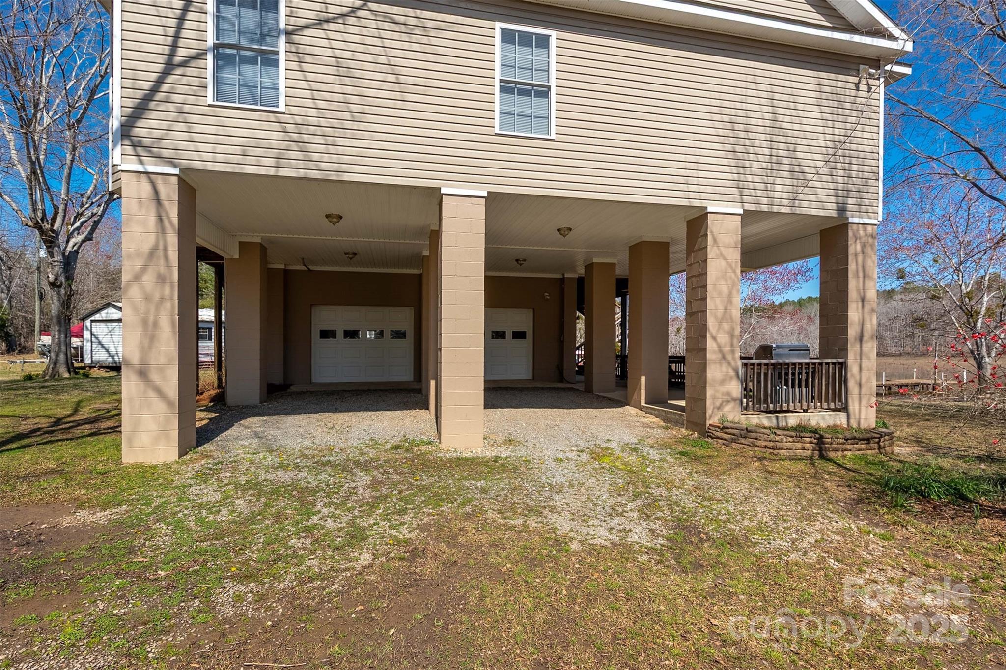 Liberty Hill, South Carolina, 29074, United States, 5 Bedrooms Bedrooms, ,3 BathroomsBathrooms,Residential,For Sale,1736219
