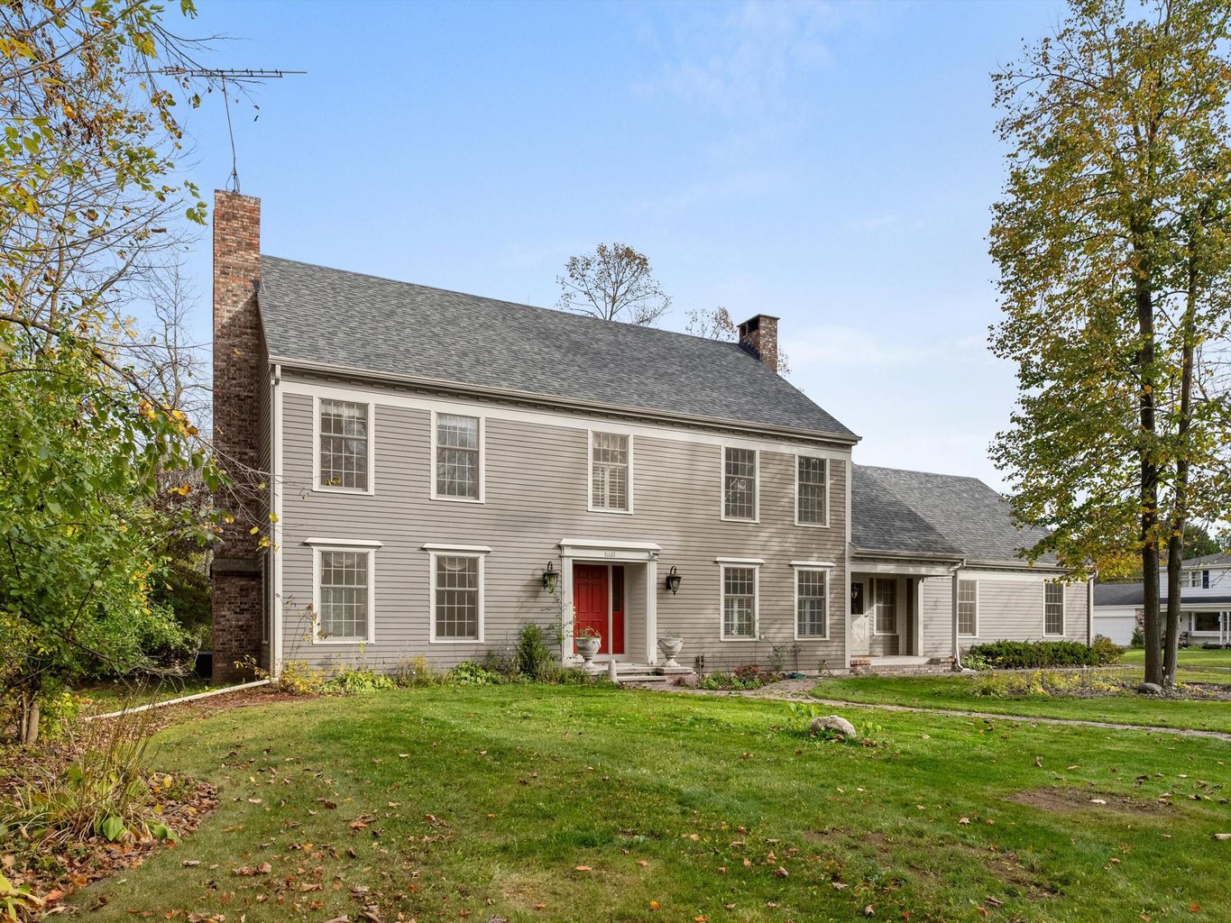 Manitowoc, Wisconsin, 54220, United States, 4 Bedrooms Bedrooms, ,4 BathroomsBathrooms,Residential,For Sale,1982773