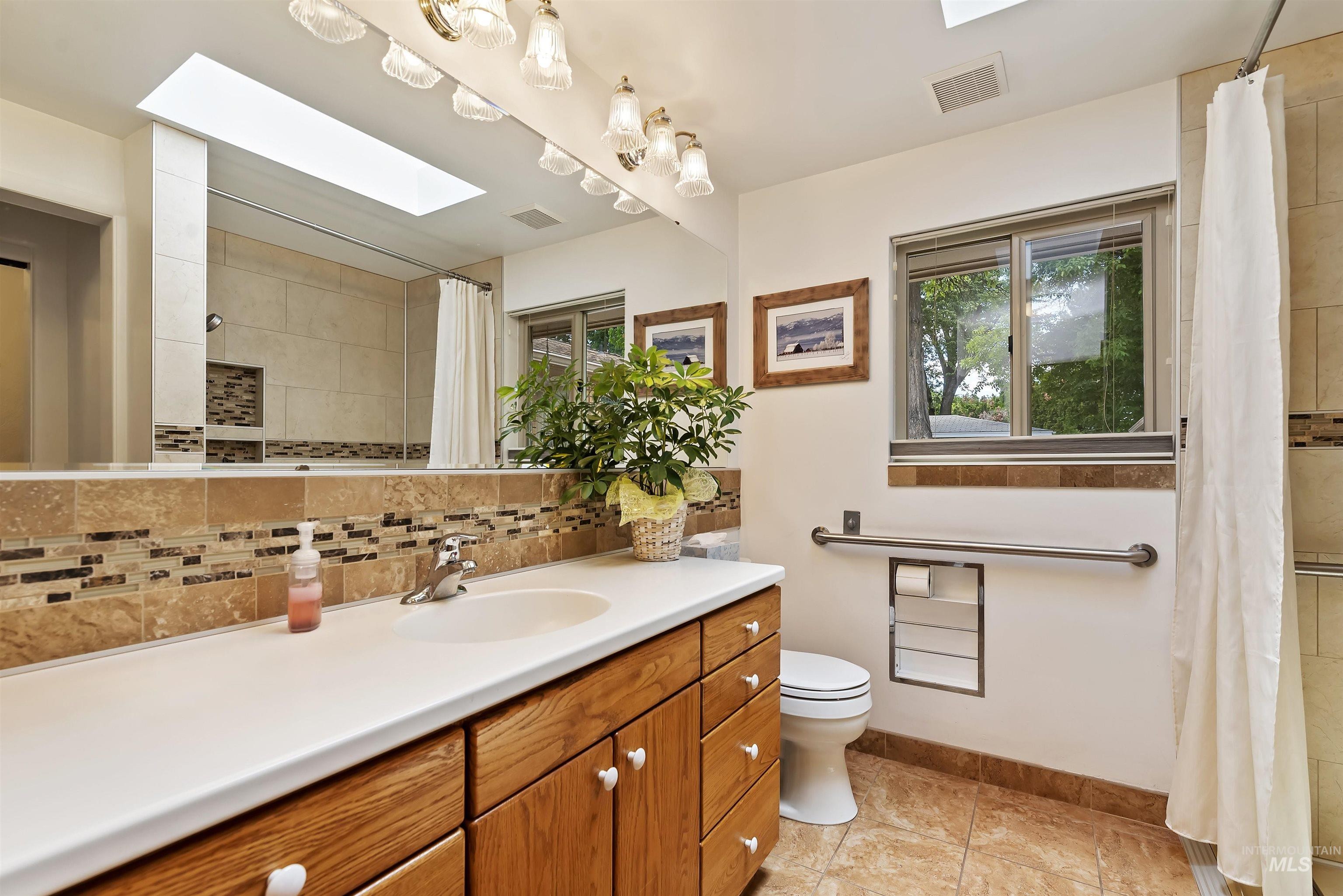 7208 Maxwell, Boise, Idaho, 83704, United States, 4 Bedrooms Bedrooms, ,3 BathroomsBathrooms,Residential,For Sale,7208 Maxwell,1435766