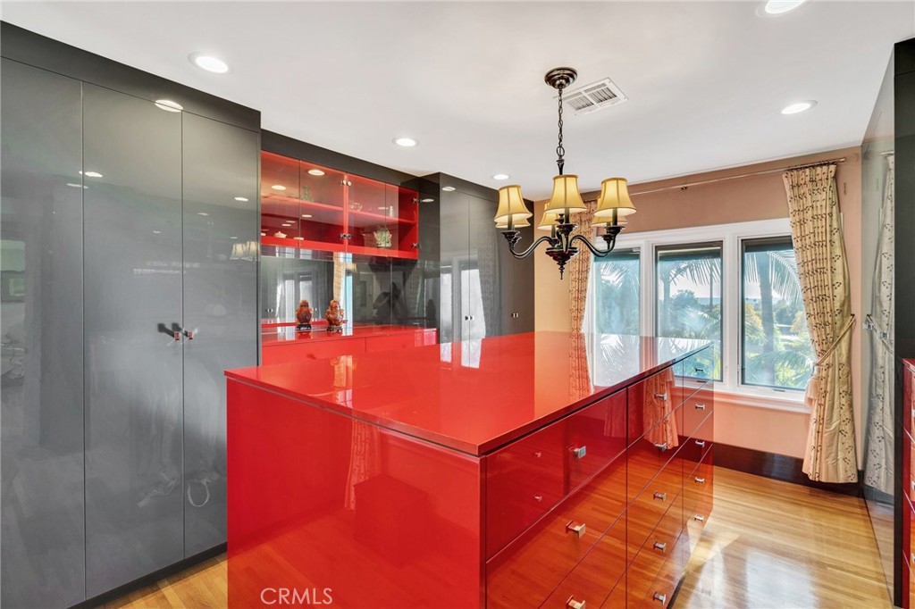 San Marino, California, 91108, United States, 5 Bedrooms Bedrooms, ,6 BathroomsBathrooms,Residential,For Sale,1686890