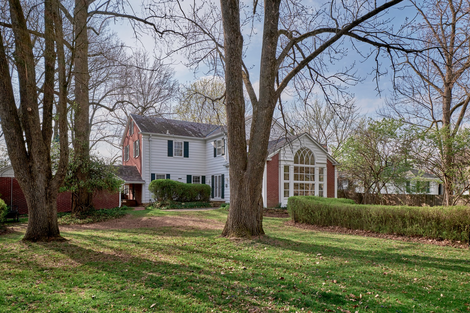  Serene Retreat on Almost an Acre in Meridian Hills - 物件實景
