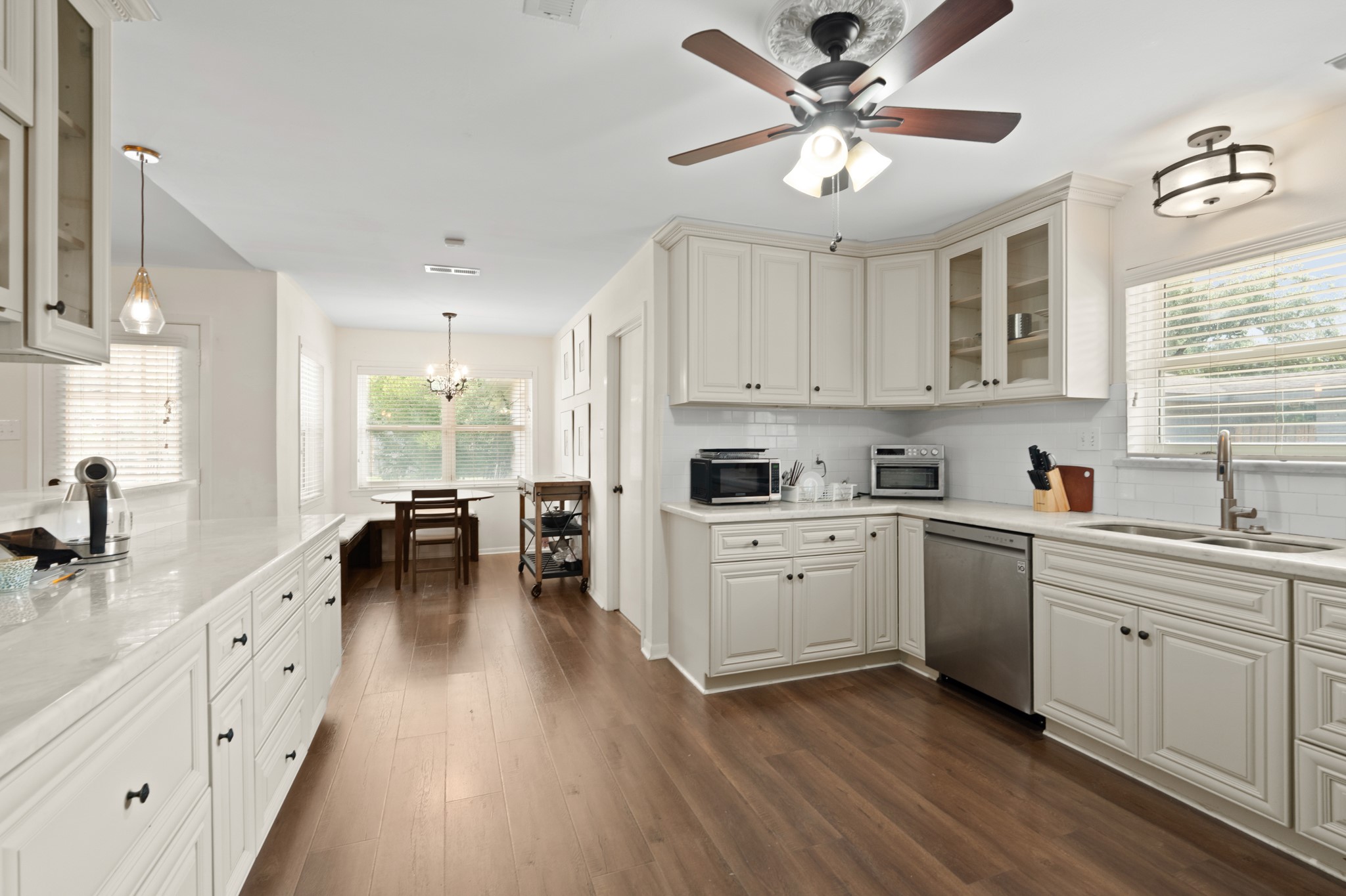 Houston, Texas, 77096, United States, 3 Bedrooms Bedrooms, ,2 BathroomsBathrooms,Residential,For Sale,1849910