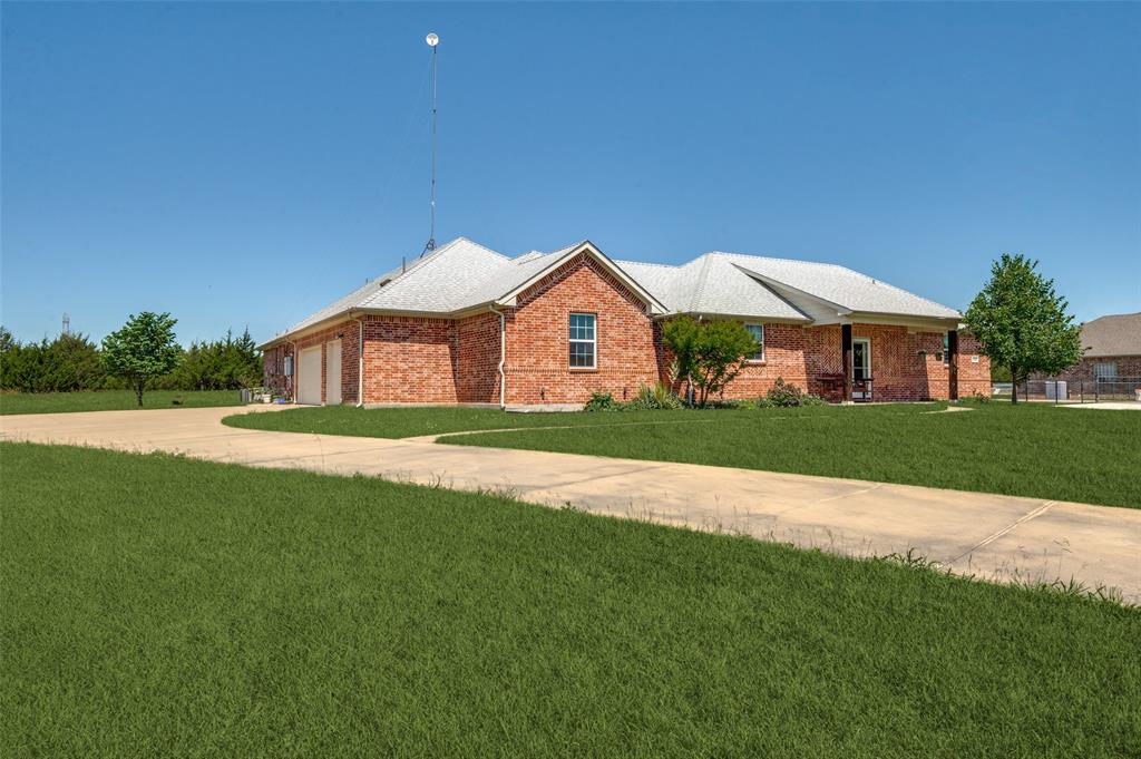 Farmersville, Texas, 75442, United States, 4 Bedrooms Bedrooms, ,3 BathroomsBathrooms,Residential,For Sale,1829305
