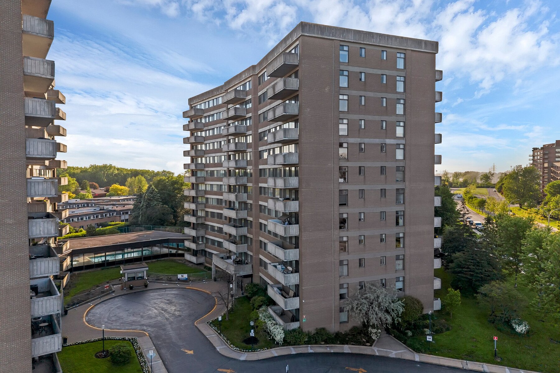  Côte-Saint-Luc, Montréal - 物件實景