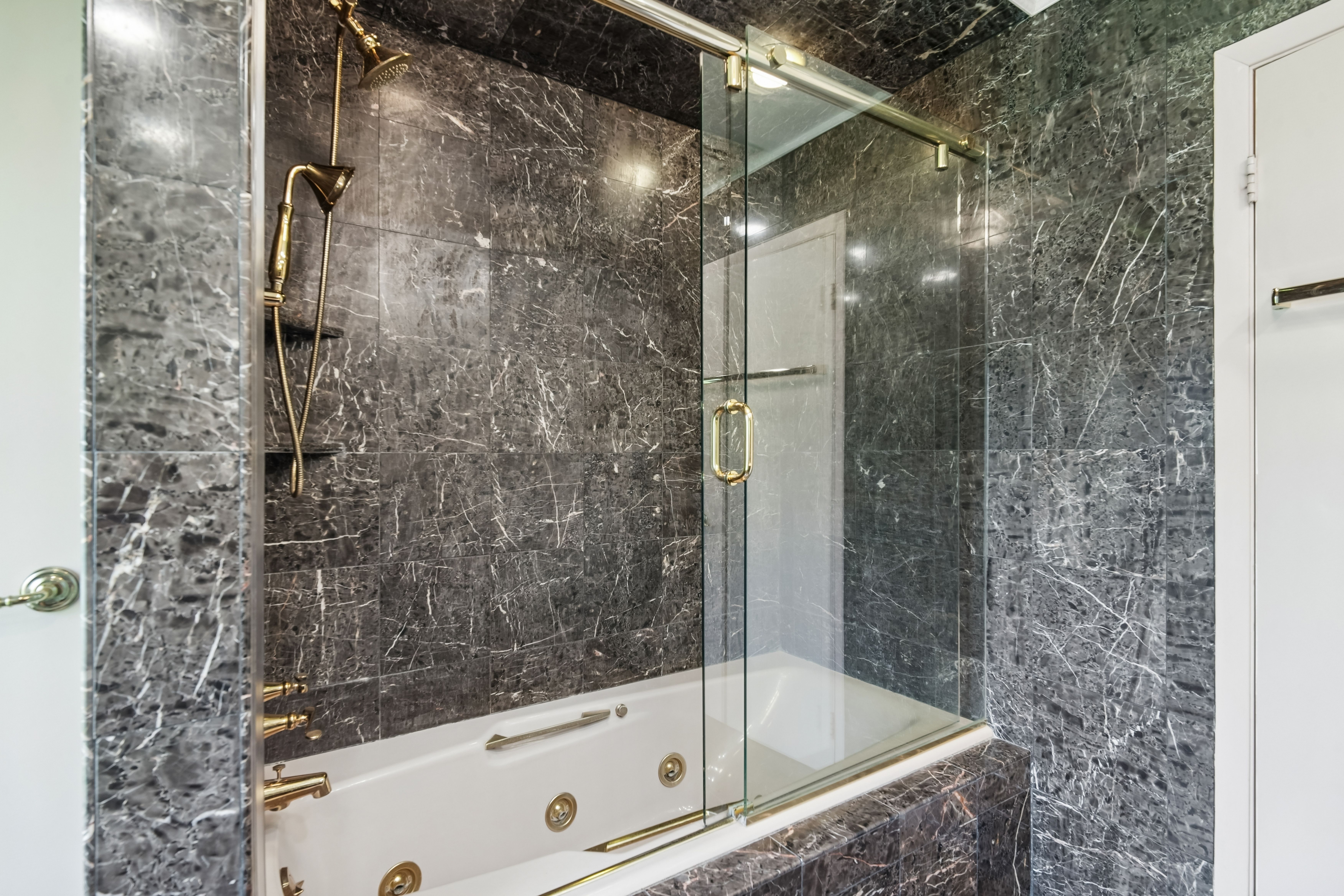  35 Grandview Avenue, Upper Saddle River, NJ 07458 - 物件實景