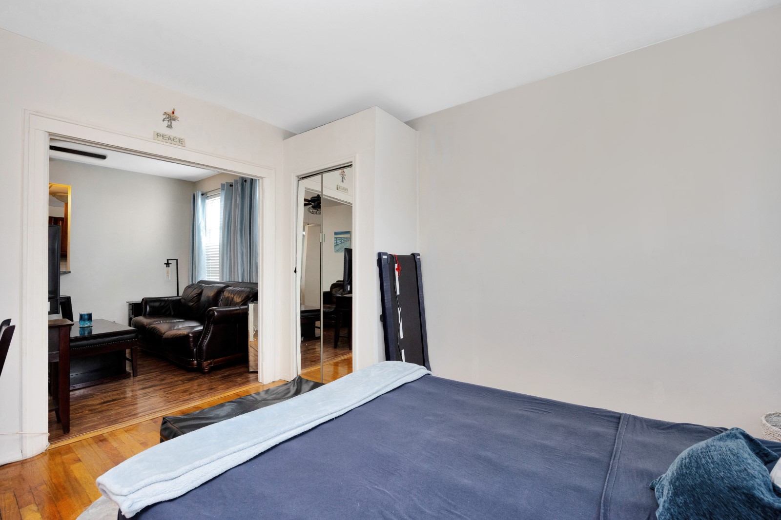 Middle Village, New York, 11379, United States, 4 Bedrooms Bedrooms, ,3 BathroomsBathrooms,Residential,For Sale,1827631