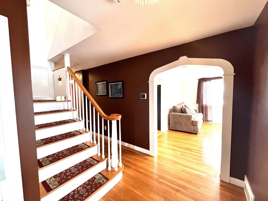 Fitchburg, Massachusetts, 01420, United States, 3 Bedrooms Bedrooms, ,3 BathroomsBathrooms,Residential,For Sale,2005114