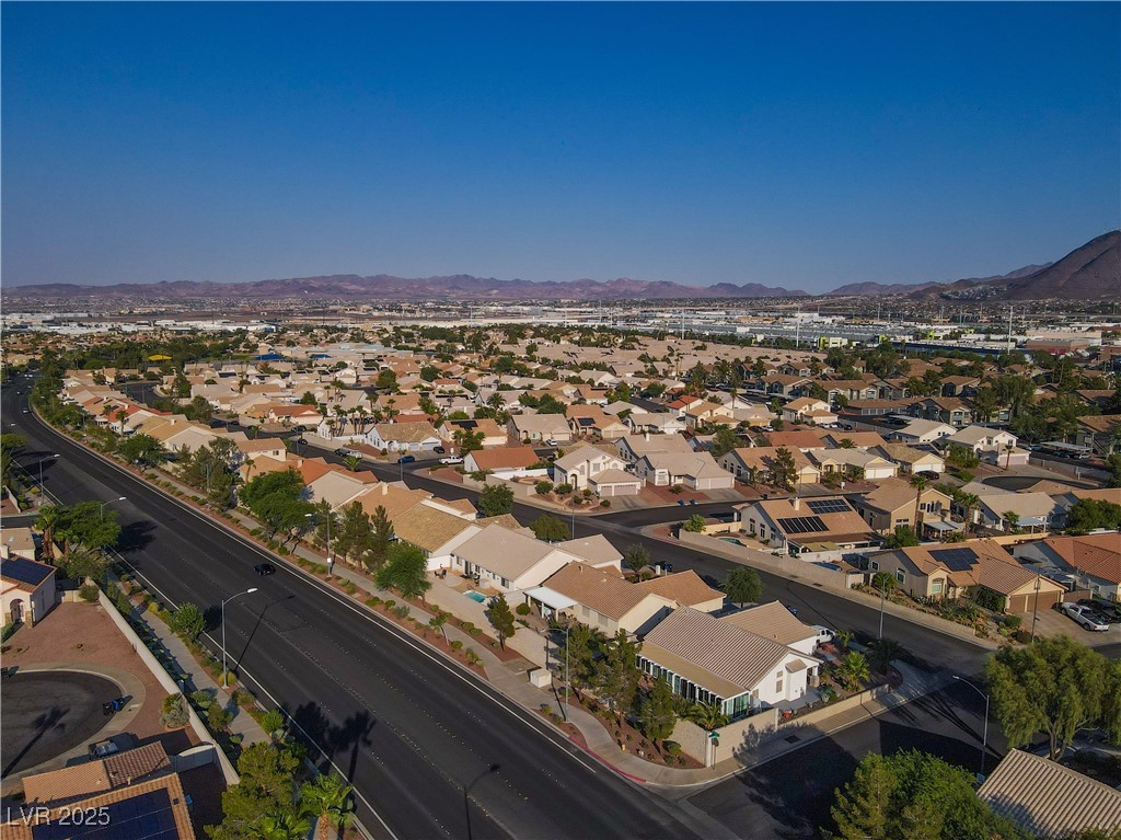 Henderson, Nevada, 89074, United States, 5 Bedrooms Bedrooms, ,2 BathroomsBathrooms,Residential,For Sale,2003072