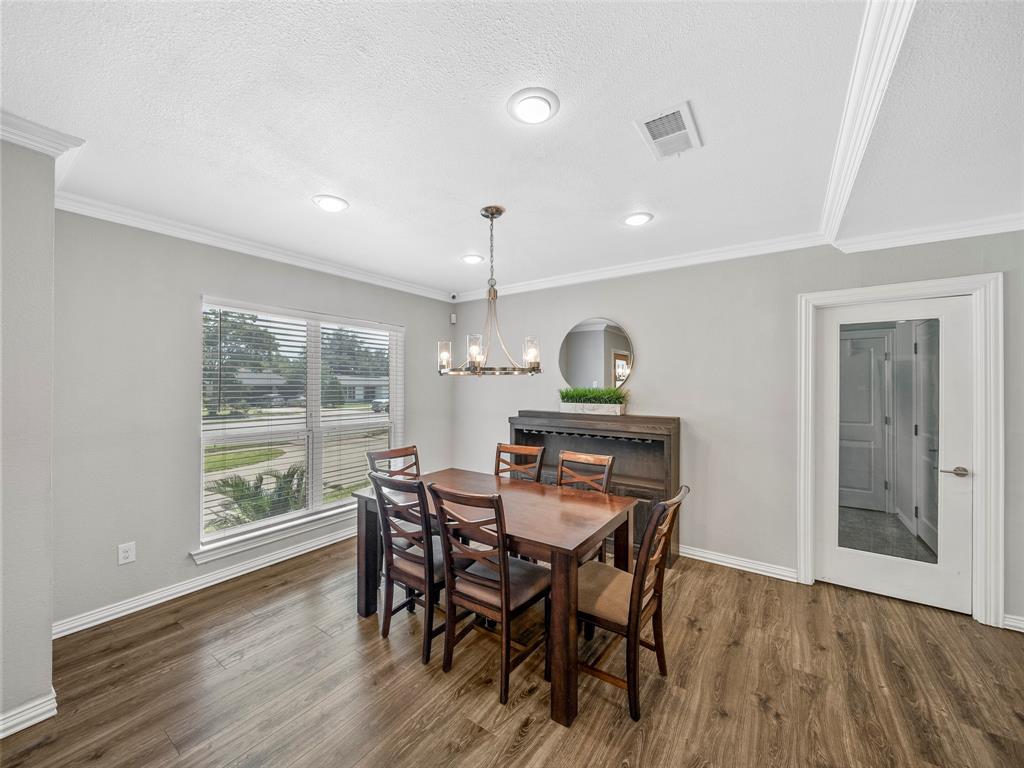 Dallas, Texas, 75229, United States, 3 Bedrooms Bedrooms, ,3 BathroomsBathrooms,Residential,For Sale,1912559