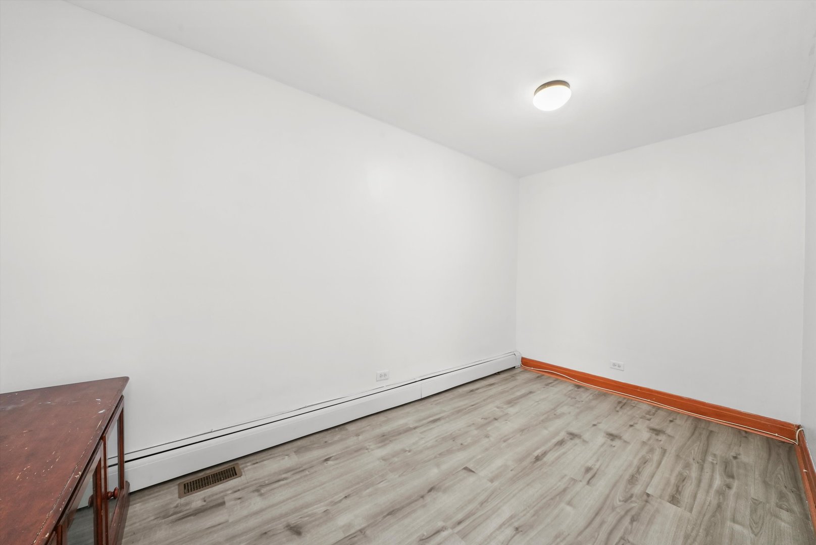 Chicago, Illinois, 60630, United States, 8 Bedrooms Bedrooms, ,3 BathroomsBathrooms,Residential,For Sale,1892523