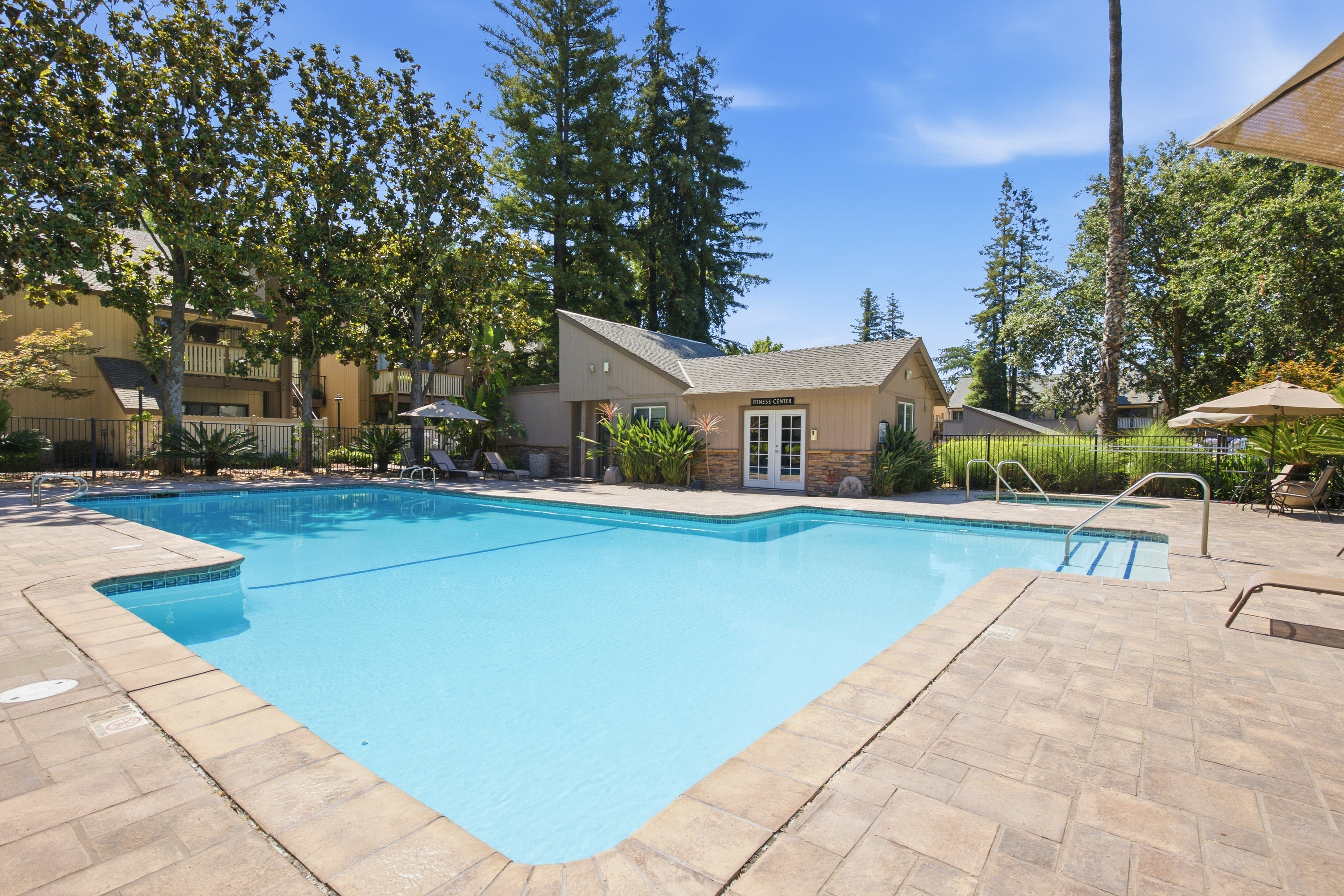  536 Woodside Oaks, Sacramento, CA, 95825 - 物件實景