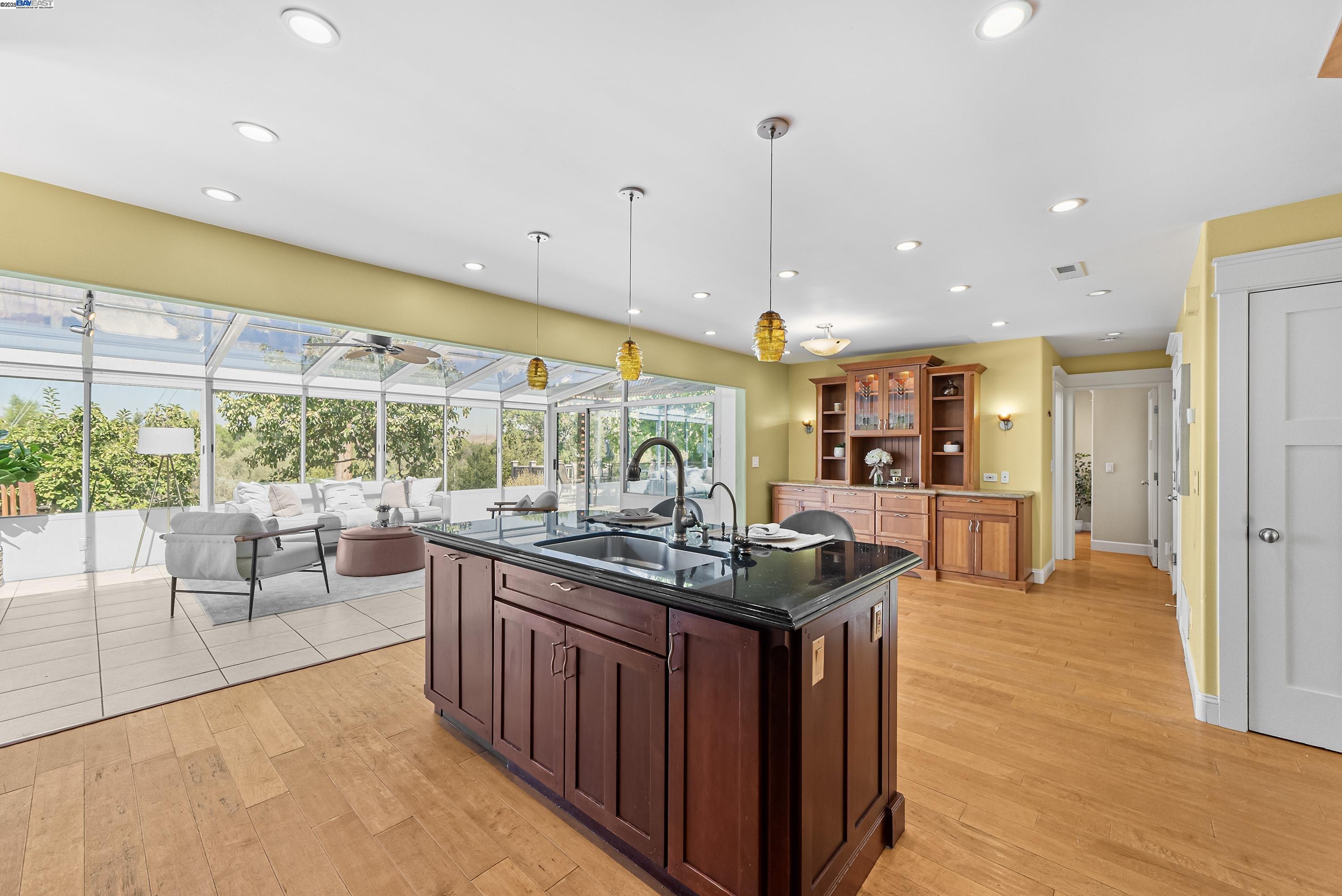 Pleasanton, California, 94566, United States, 4 Bedrooms Bedrooms, ,3 BathroomsBathrooms,Residential,For Sale,1940349