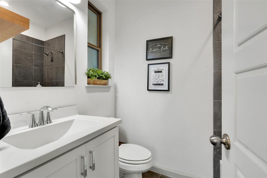 Dallas, Texas, 75212, United States, 3 Bedrooms Bedrooms, ,4 BathroomsBathrooms,Residential,For Sale,1897379