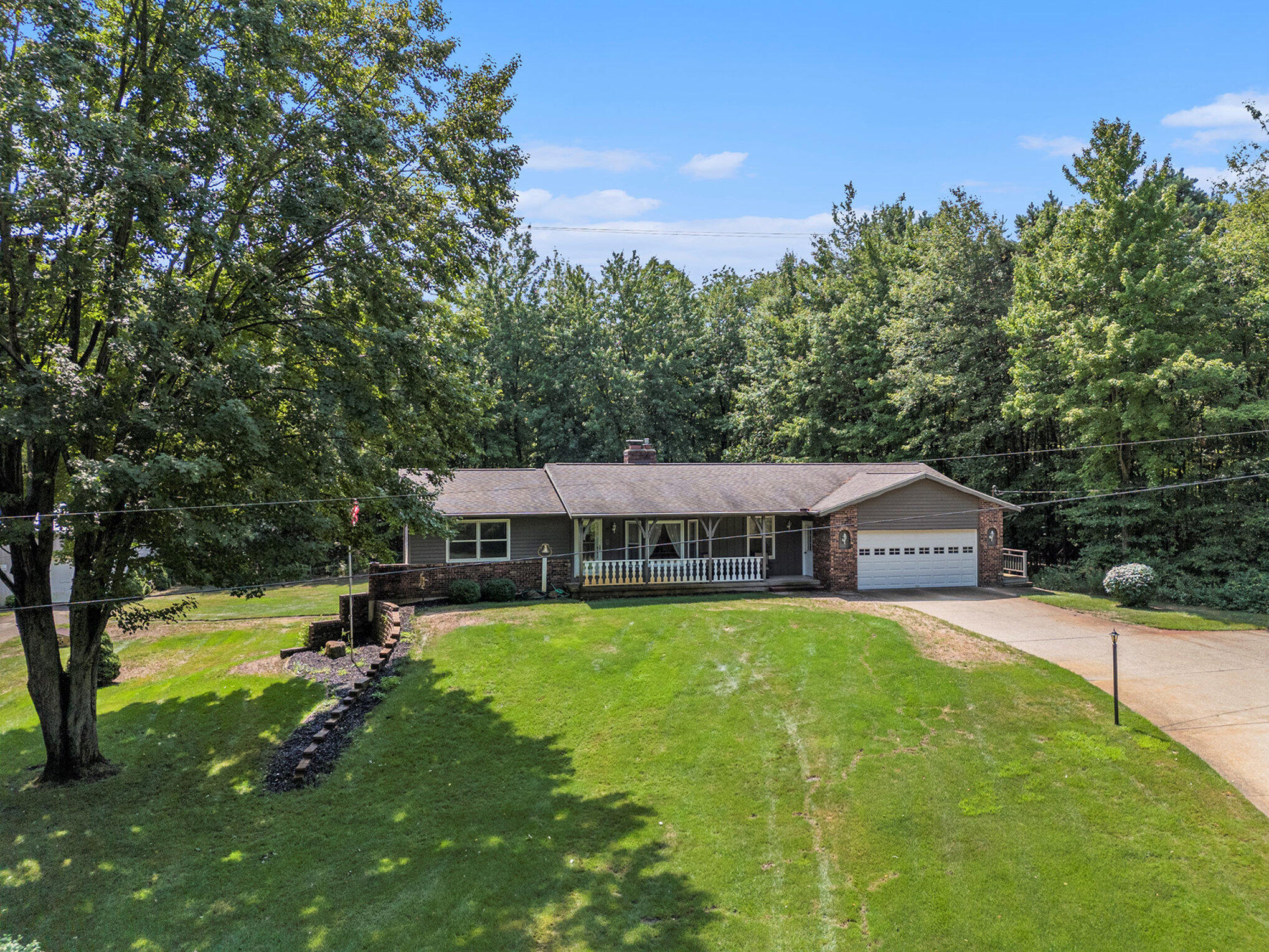 Holland, Michigan, 49424, United States, 3 Bedrooms Bedrooms, ,2 BathroomsBathrooms,Residential,For Sale,1918731