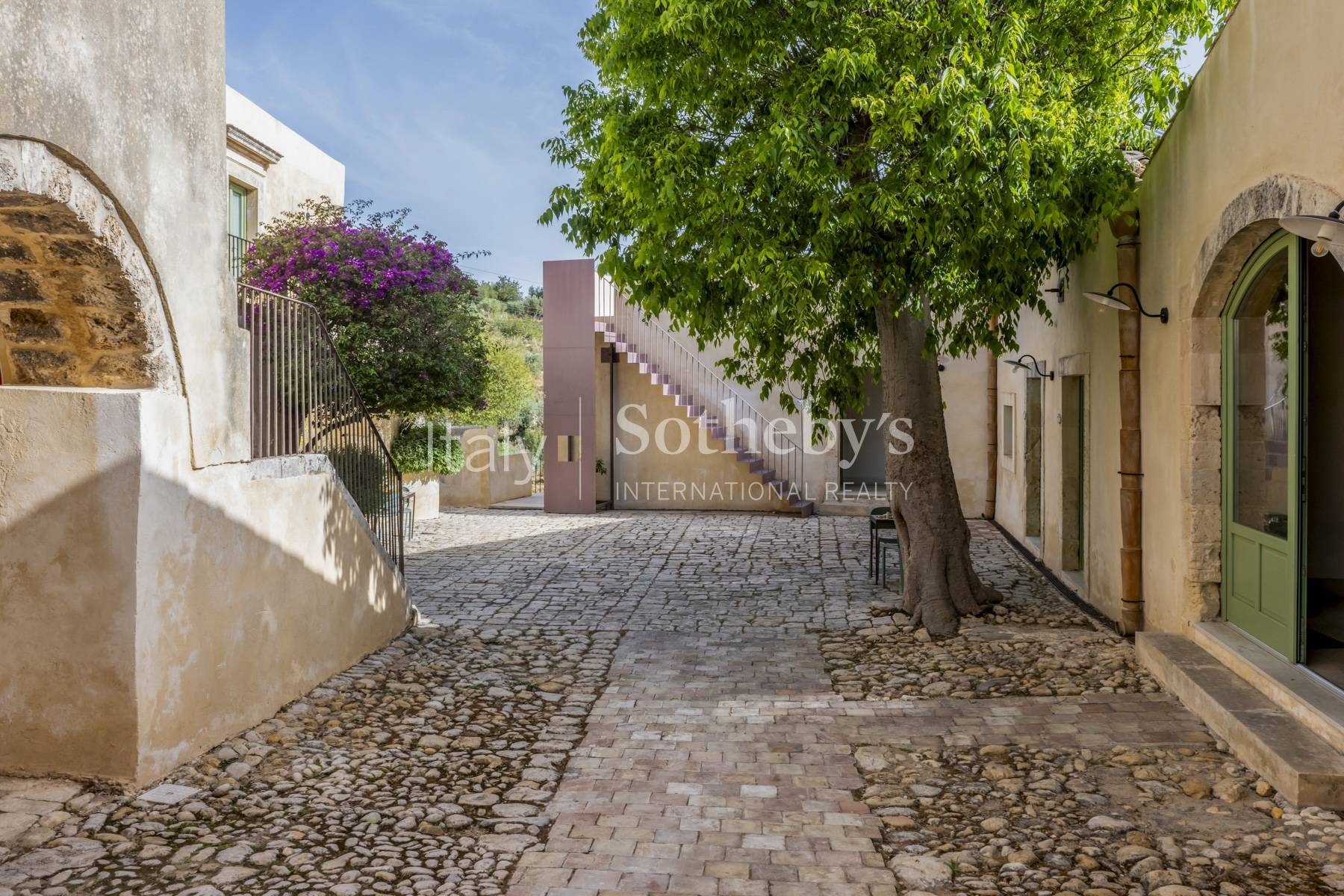  Renovated old Sicilian farmyard with views over Noto - 物件實景