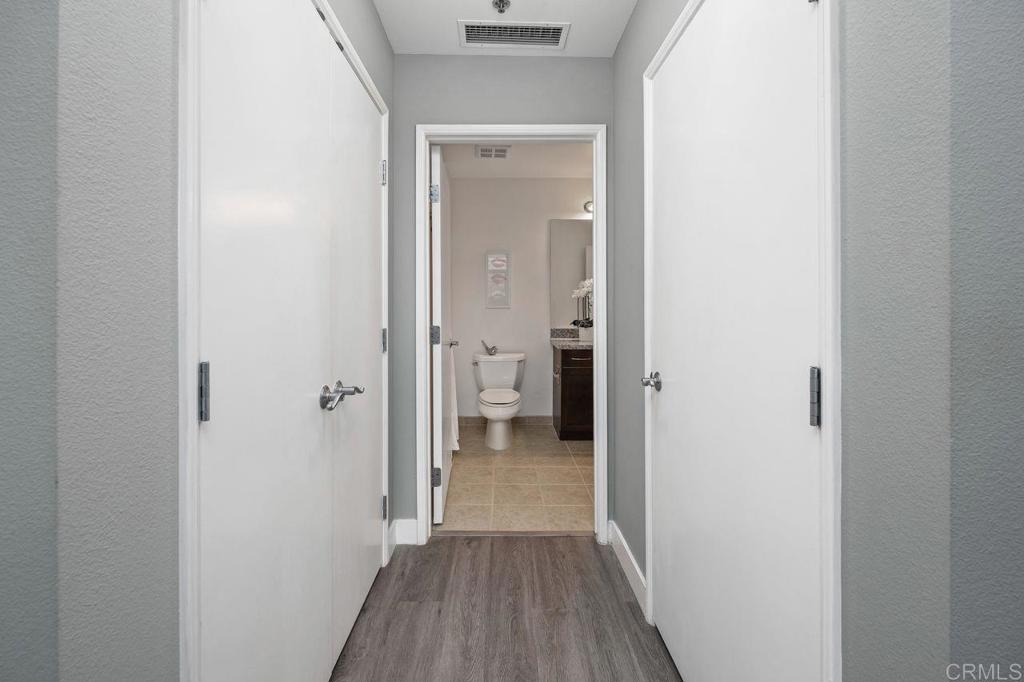 San Diego, California, 92101, United States, 1 Bedroom Bedrooms, ,1 BathroomBathrooms,Residential,For Sale,1898272
