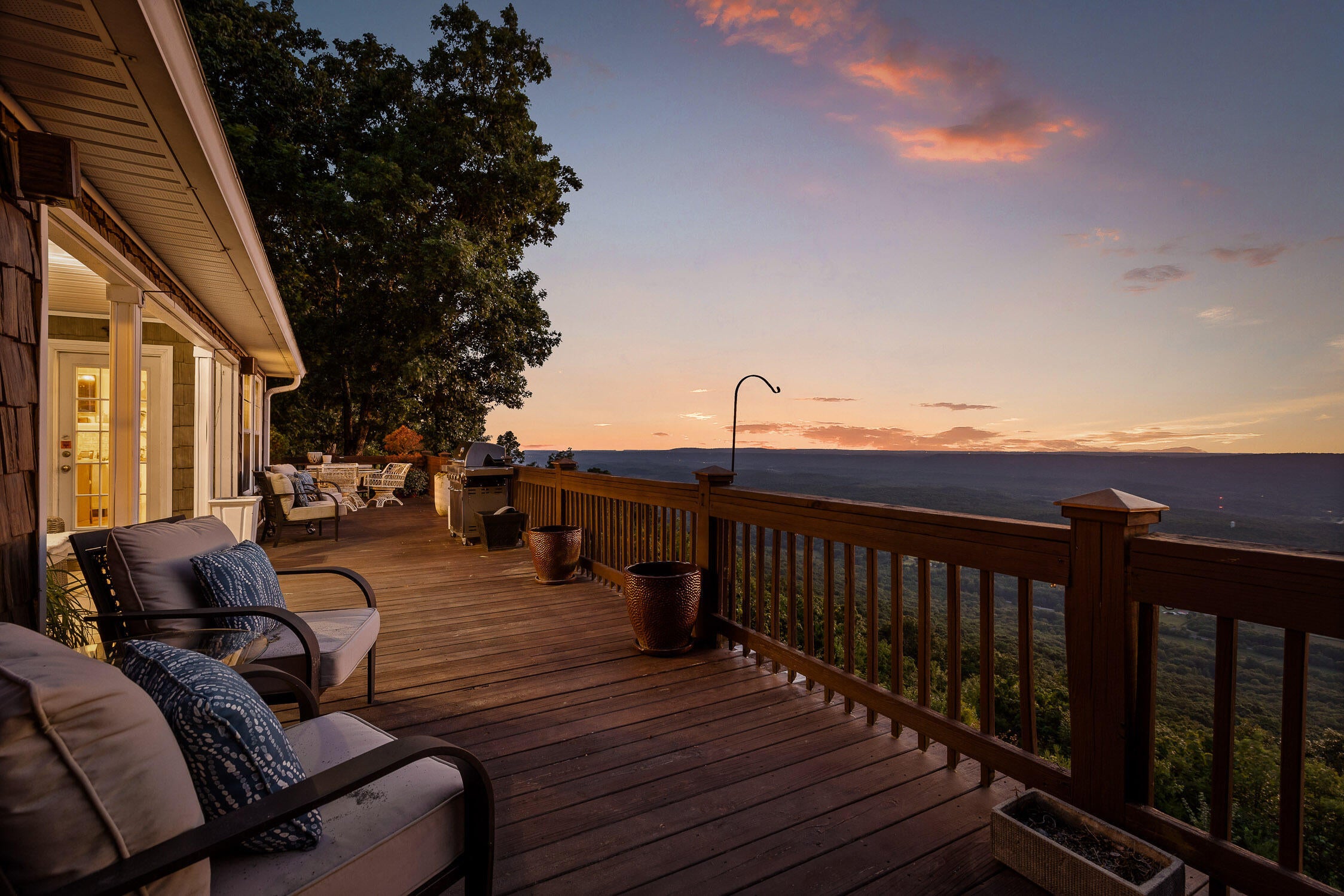 Menlo, Georgia, 30731, United States, 3 Bedrooms Bedrooms, ,2 BathroomsBathrooms,Residential,For Sale,1989931