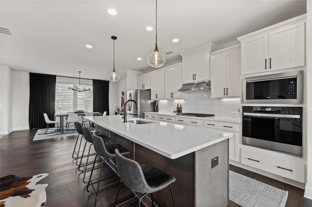 Cumming, Georgia, 30041, United States, 3 Bedrooms Bedrooms, ,4 BathroomsBathrooms,Residential,For Sale,1991085