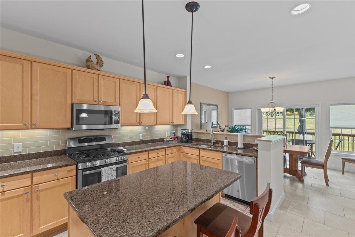 Essex Junction, Vermont, 05452, United States, 3 Bedrooms Bedrooms, ,3 BathroomsBathrooms,Residential,For Sale,1943332