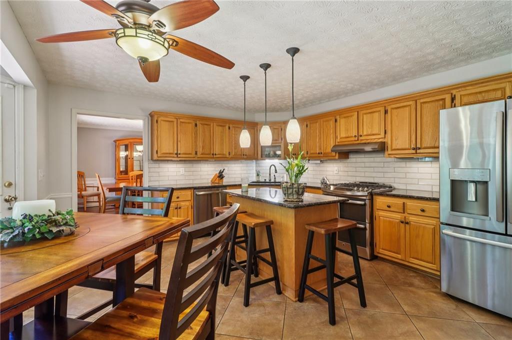 Flowery Branch, Georgia, 30542, United States, 4 Bedrooms Bedrooms, ,3 BathroomsBathrooms,Residential,For Sale,1923417