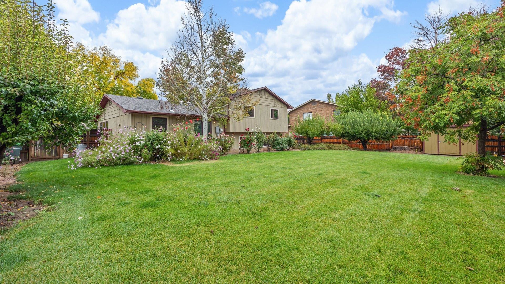 Grand Junction, Colorado, 81506, United States, 4 Bedrooms Bedrooms, ,3 BathroomsBathrooms,Residential,For Sale,1998491