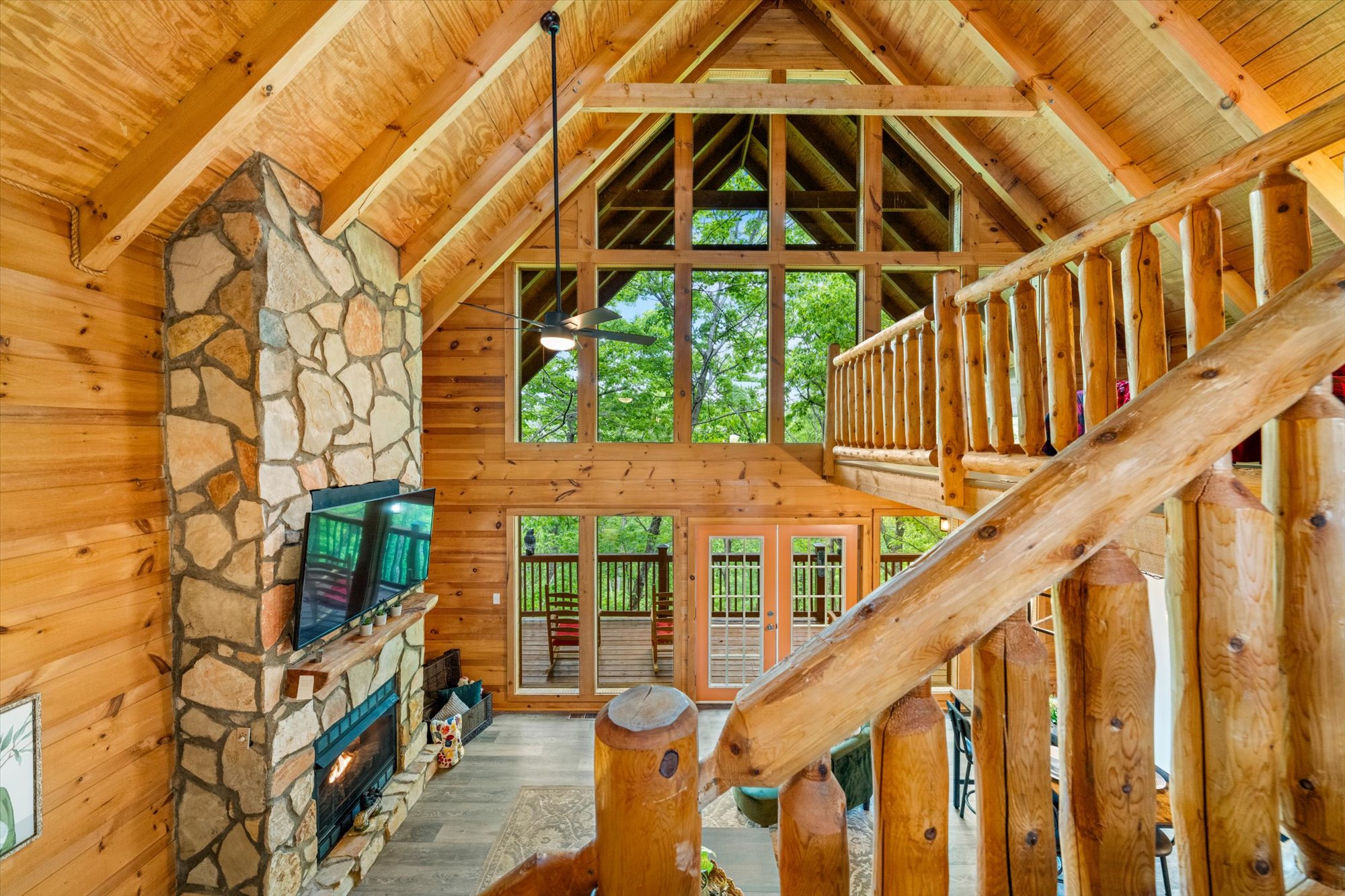 Sevierville, Tennessee, 37862, United States, 3 Bedrooms Bedrooms, ,3 BathroomsBathrooms,Residential,For Sale,1920301