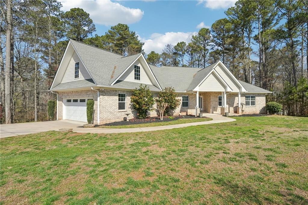 Cumming, Georgia, 30028, United States, 4 Bedrooms Bedrooms, ,3 BathroomsBathrooms,Residential,For Sale,2028381