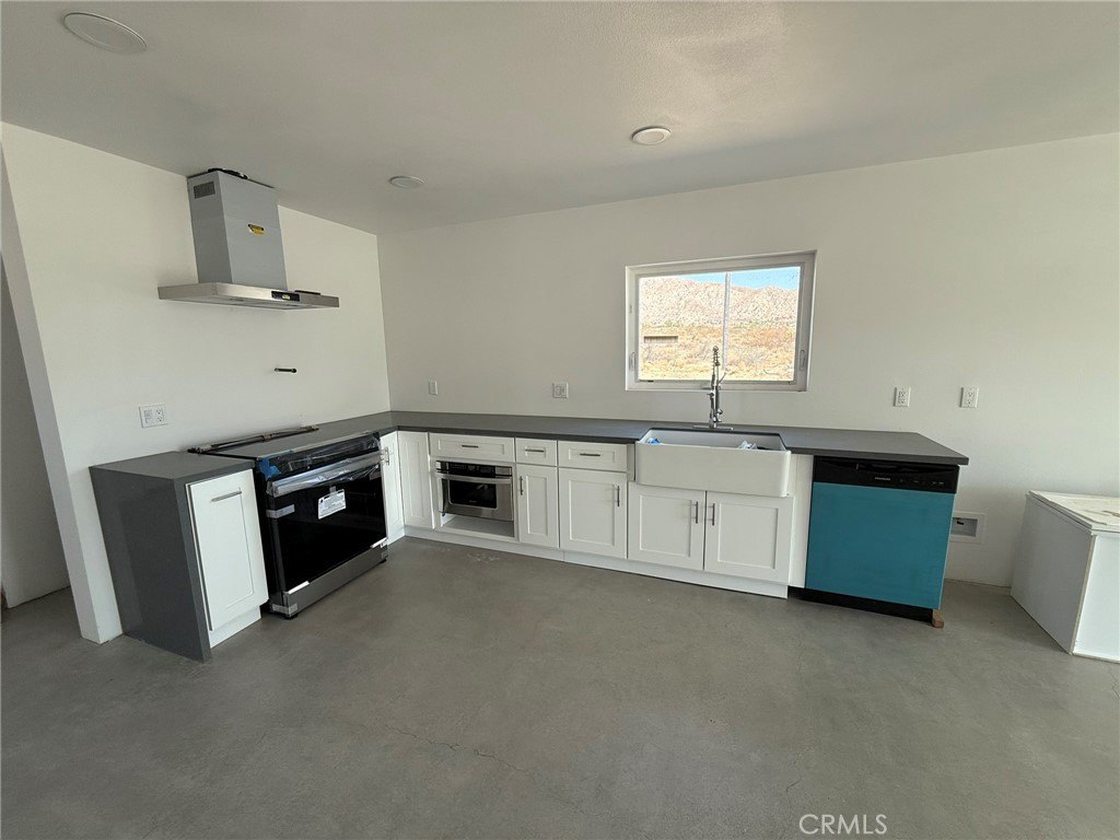 Morongo Valley, California, 92256, United States, 2 Bedrooms Bedrooms, ,3 BathroomsBathrooms,Residential,For Sale,1940987