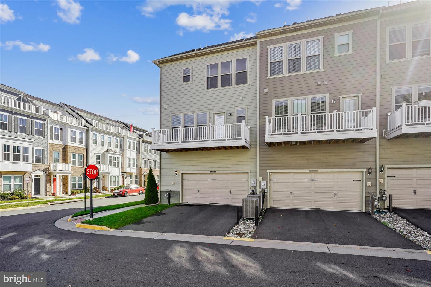 Dumfries, Virginia, 22026, United States, 3 Bedrooms Bedrooms, ,3 BathroomsBathrooms,Residential,For Sale,1988317