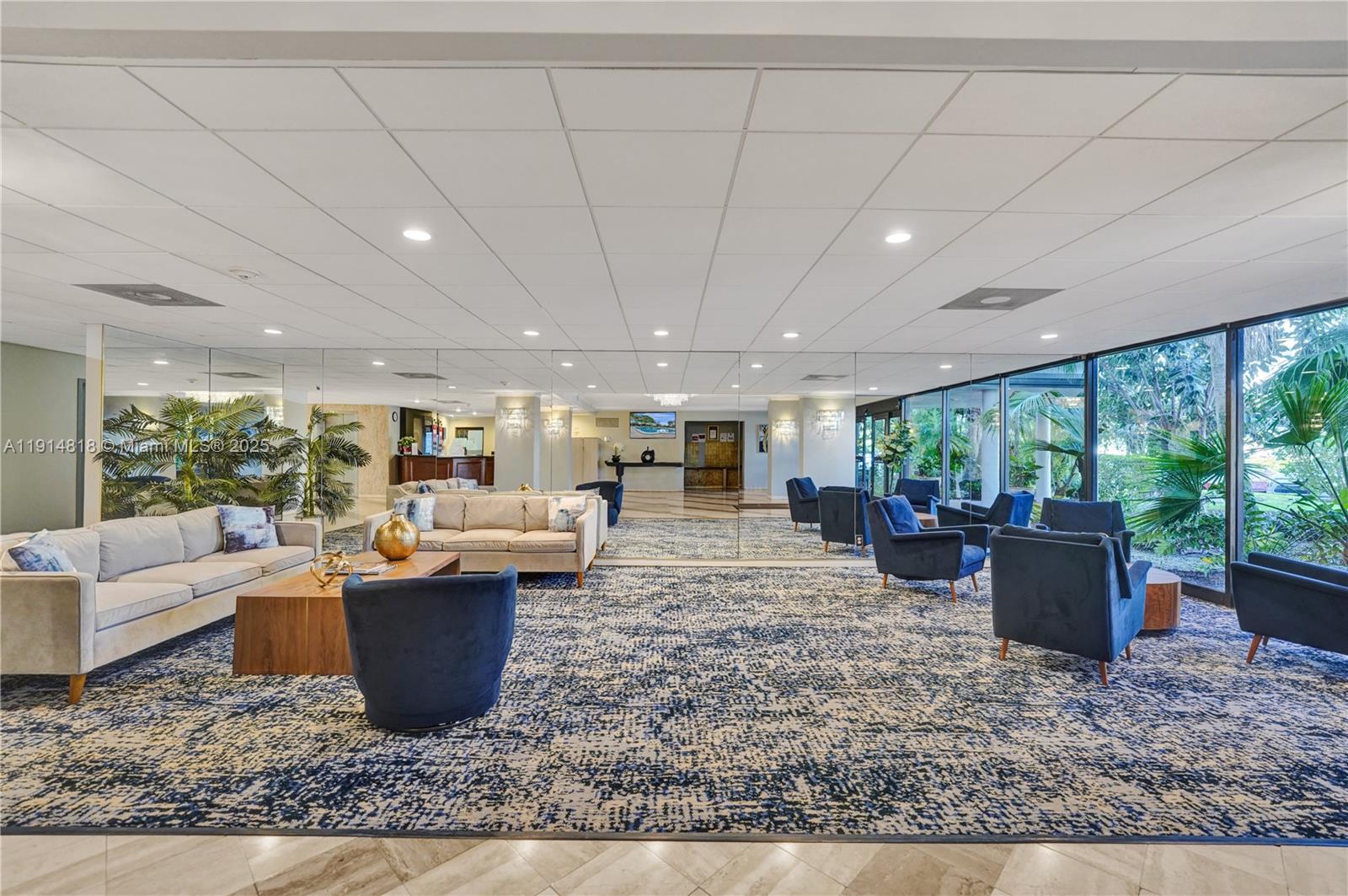 Hollywood, Florida, 33021, United States, 2 Bedrooms Bedrooms, ,3 BathroomsBathrooms,Residential,For Sale,1997464