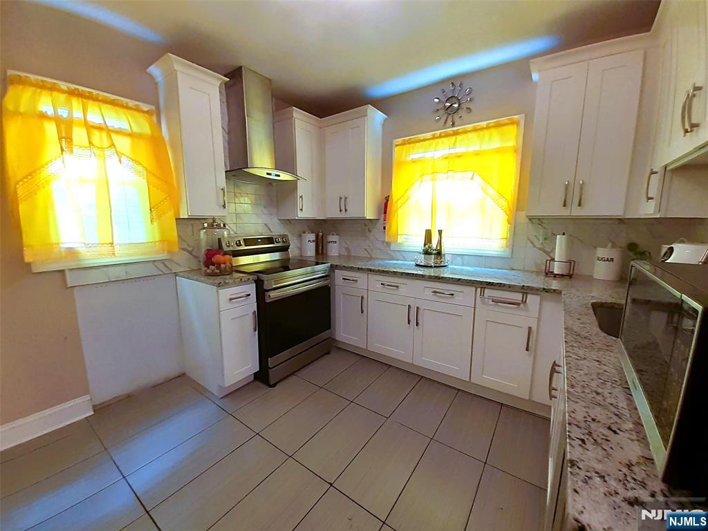 Paterson, New Jersey, 07504, United States, 5 Bedrooms Bedrooms, ,5 BathroomsBathrooms,Residential,For Sale,1837815