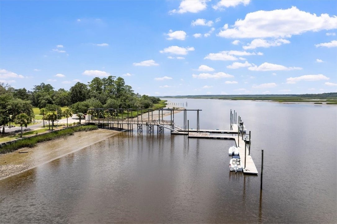 Brunswick, Georgia, 31523, United States, 3 Bedrooms Bedrooms, ,4 BathroomsBathrooms,Residential,For Sale,1991614