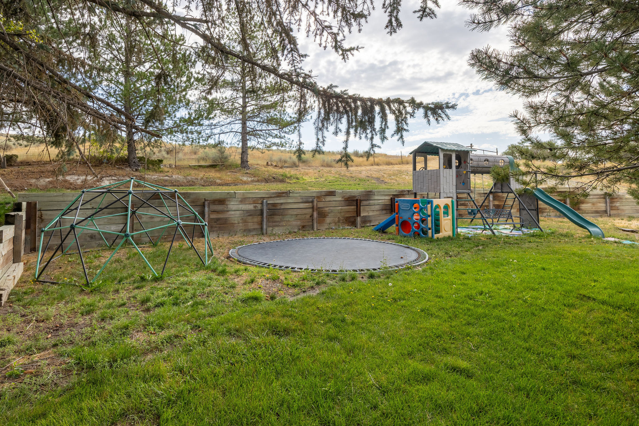 Beaver Dam, Utah, 84306, United States, 5 Bedrooms Bedrooms, ,3 BathroomsBathrooms,Residential,For Sale,1927396