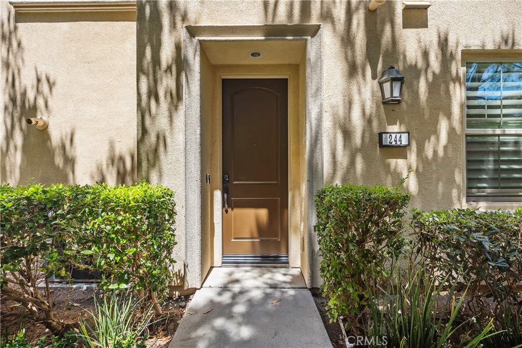 Irvine, California, 92620, United States, 2 Bedrooms Bedrooms, ,2 BathroomsBathrooms,Residential,For Sale,1906932