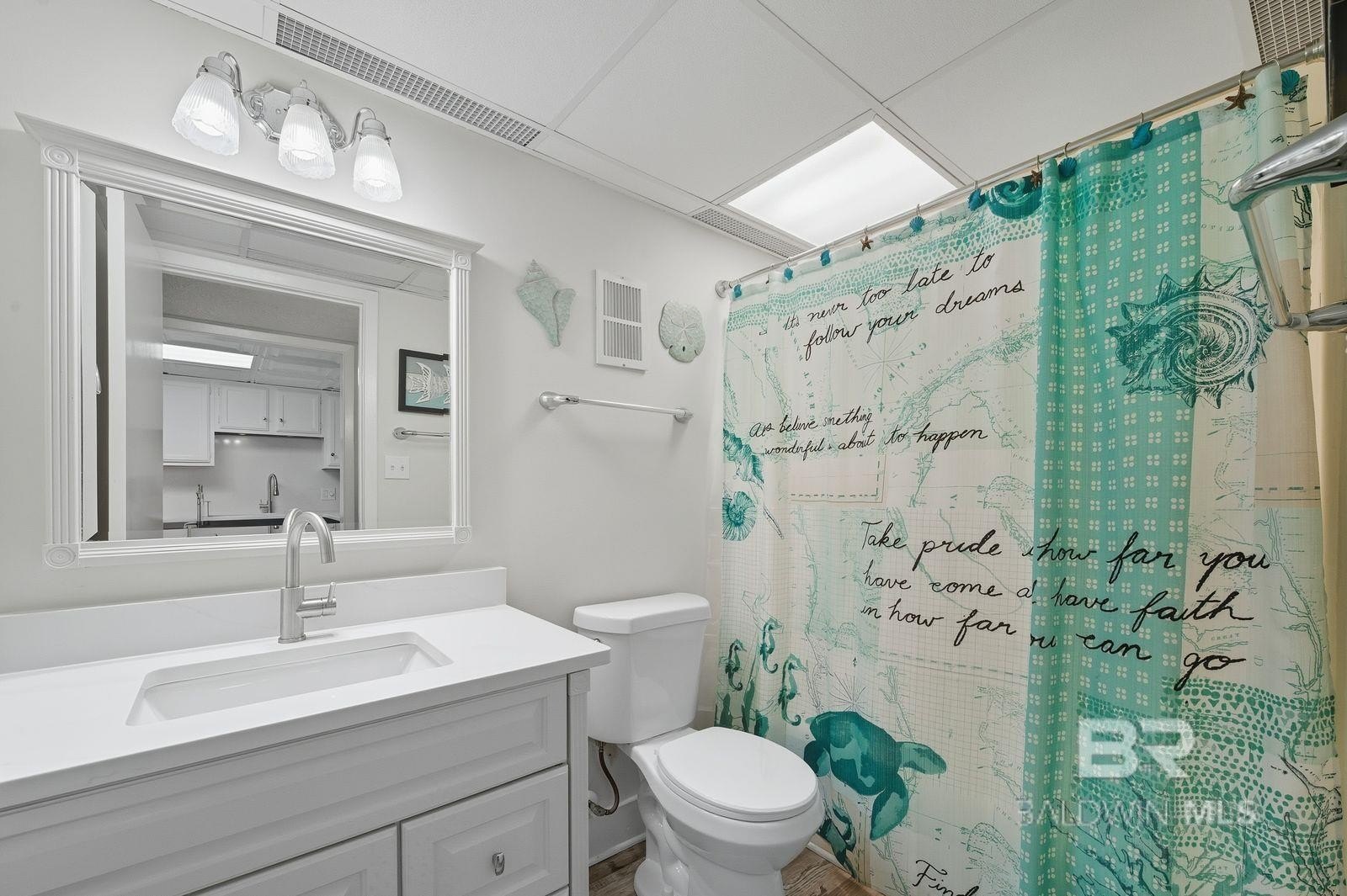 Gulf Shores, Alabama, 36542, United States, 2 Bedrooms Bedrooms, ,2 BathroomsBathrooms,Residential,For Sale,1982697