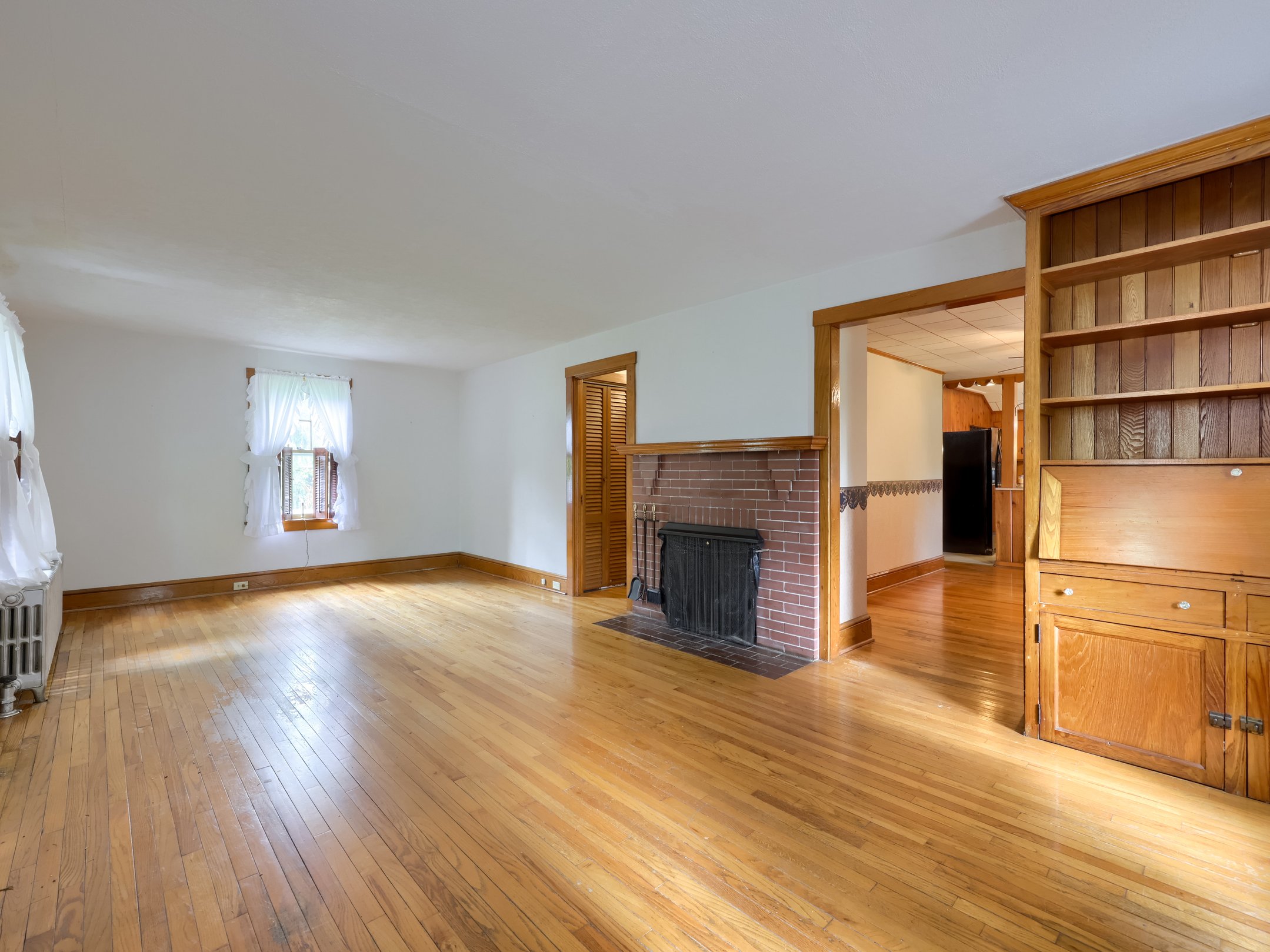  115 Grandview Ave - 物件實景