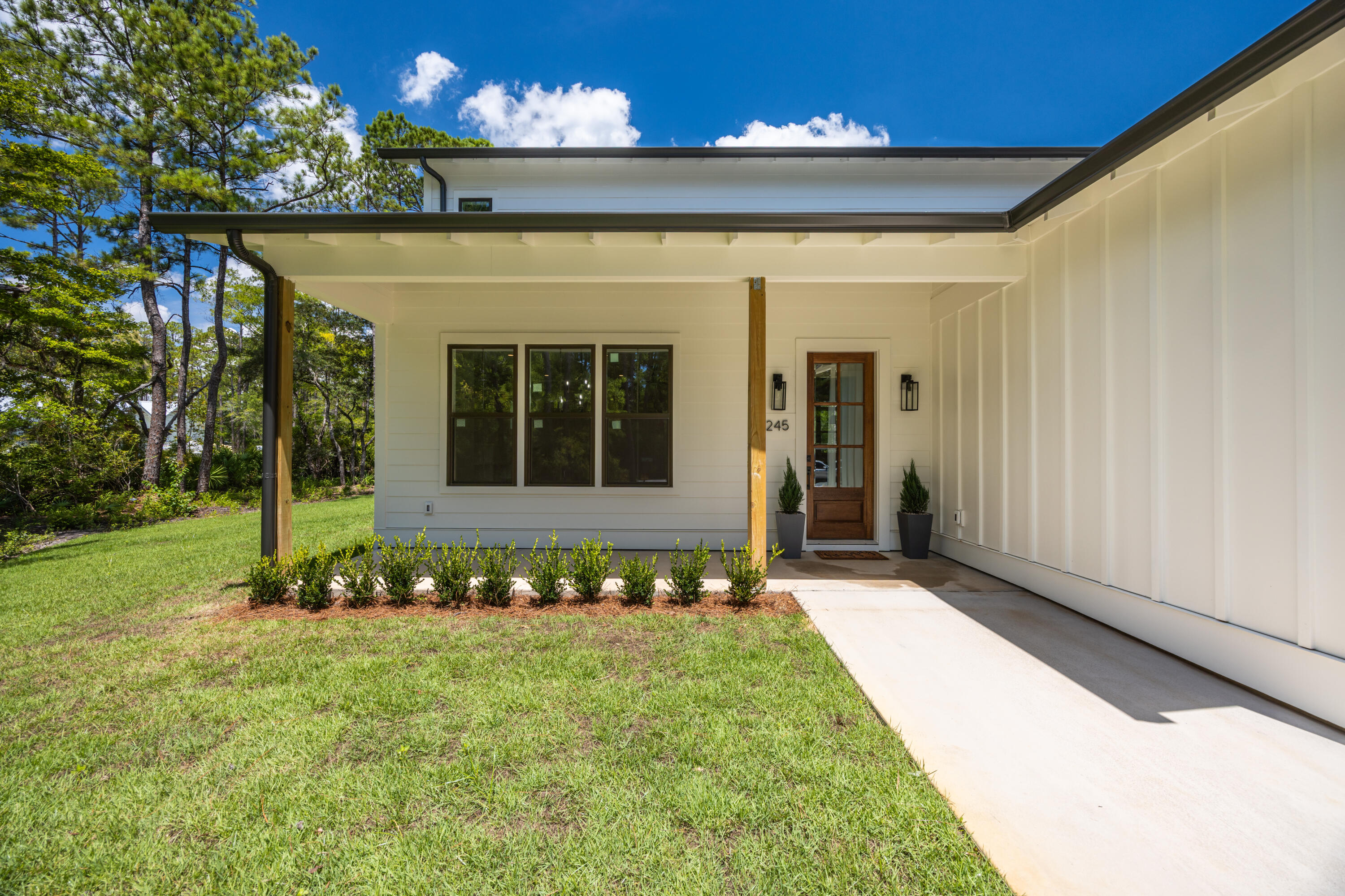 Freeport, Florida, 32439, United States, 4 Bedrooms Bedrooms, ,4 BathroomsBathrooms,Residential,For Sale,1896643