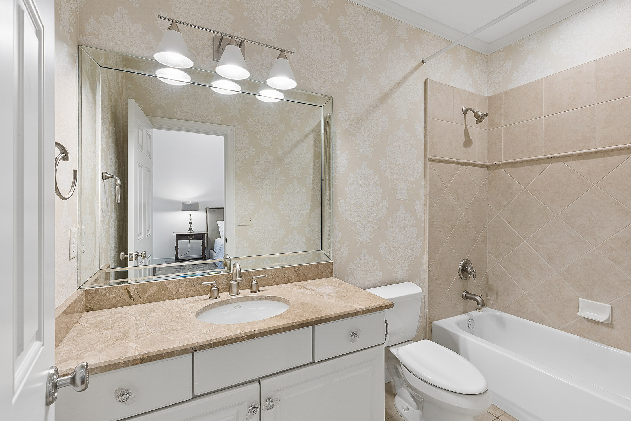  Exquisite Gated Brick and Stone Estate in Sought-after Chastain Park Area - 物件實景