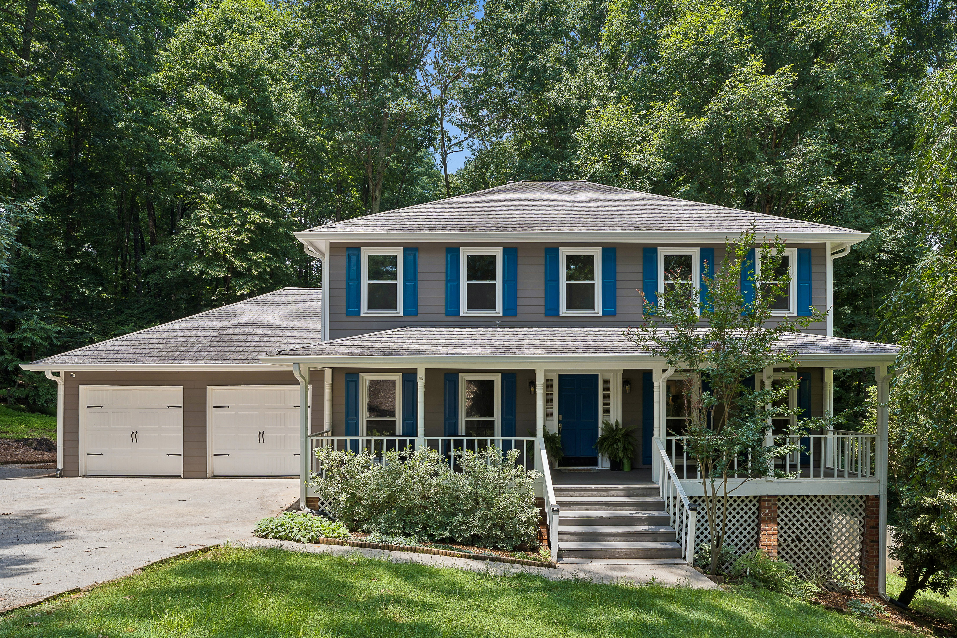  Beautifully Updated Two-story Traditional Home Nestled on a Quiet Cul-de-sac - 物件實景