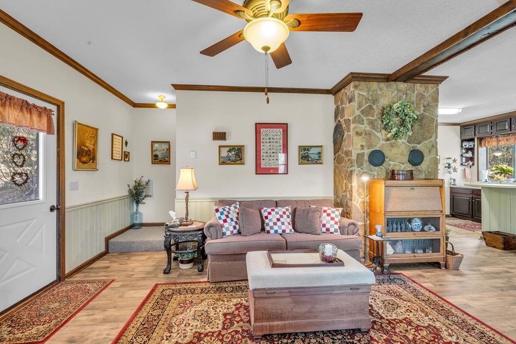 Hayesville, North Carolina, 28904, United States, 3 Bedrooms Bedrooms, ,3 BathroomsBathrooms,Residential,For Sale,1834730