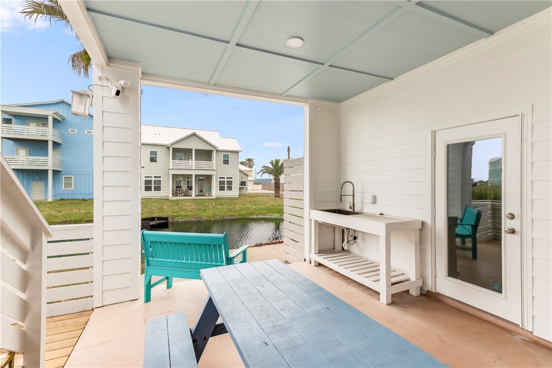 Corpus Christi, Texas, 78418, United States, 3 Bedrooms Bedrooms, ,4 BathroomsBathrooms,Residential,For Sale,1758670