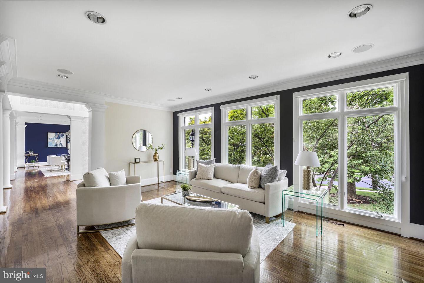 Washington, District of Columbia, 20016, United States, 5 Bedrooms Bedrooms, ,6 BathroomsBathrooms,Residential,For Sale,1896889