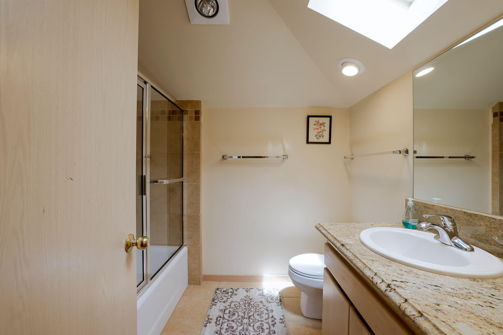 Bend, Oregon, 97703, United States, 3 Bedrooms Bedrooms, ,3 BathroomsBathrooms,Residential,For Sale,1911486