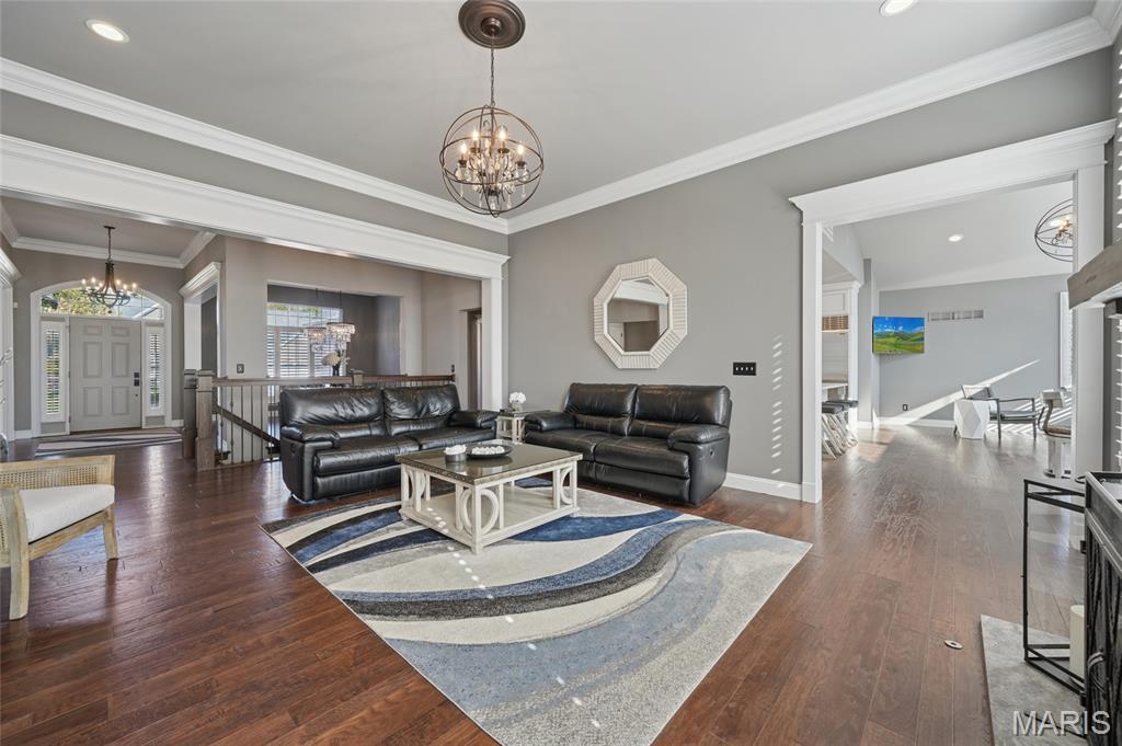 Ellisville, Missouri, 63021, United States, 3 Bedrooms Bedrooms, ,3 BathroomsBathrooms,Residential,For Sale,1988927