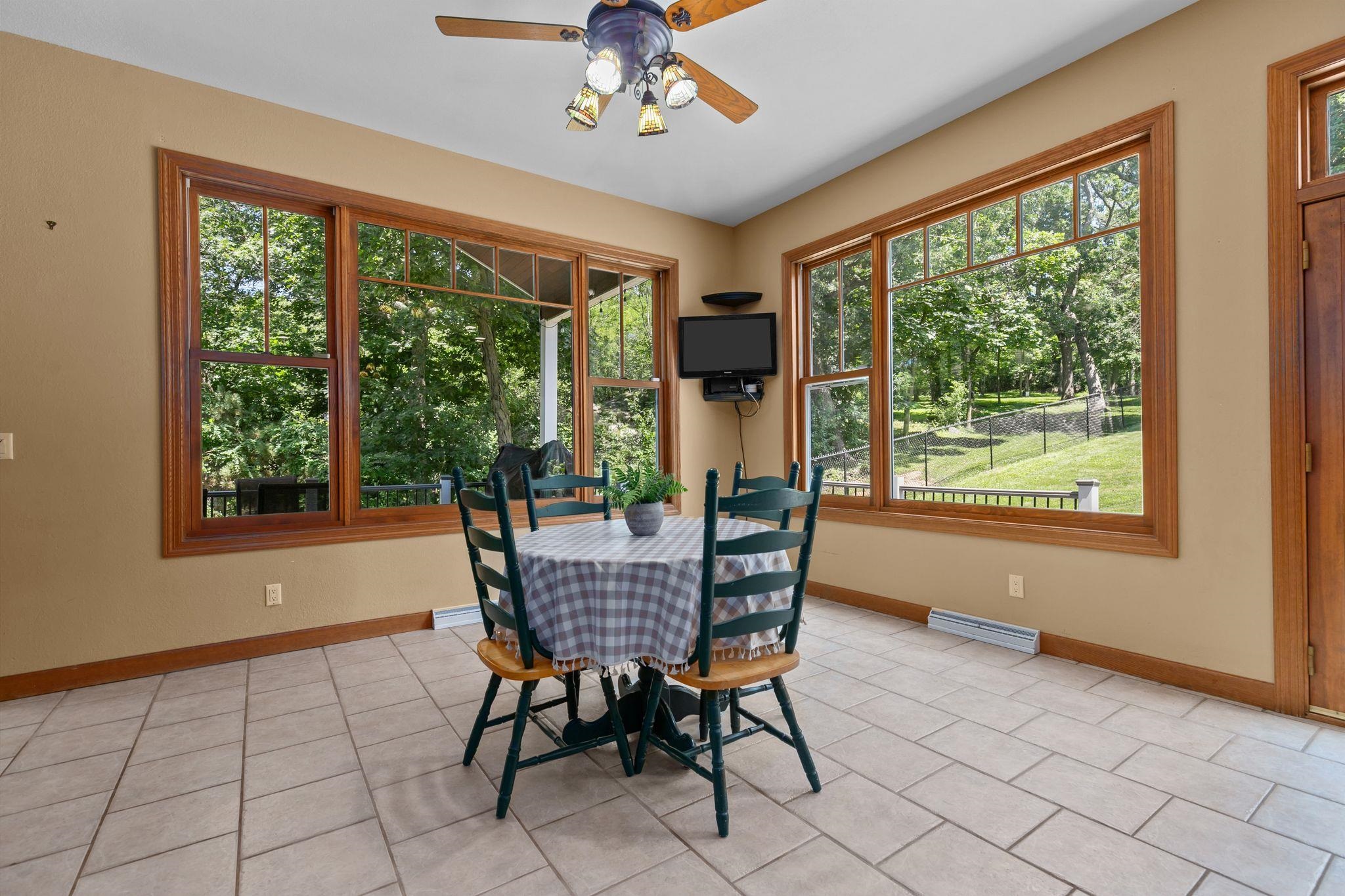 Berlin, Wisconsin, 54923, United States, 5 Bedrooms Bedrooms, ,4 BathroomsBathrooms,Residential,For Sale,1974961