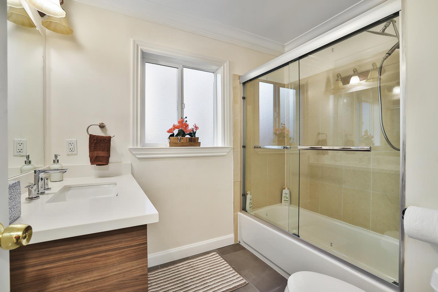 Pacifica, California, 94044, United States, 4 Bedrooms Bedrooms, ,5 BathroomsBathrooms,Residential,For Sale,1988346