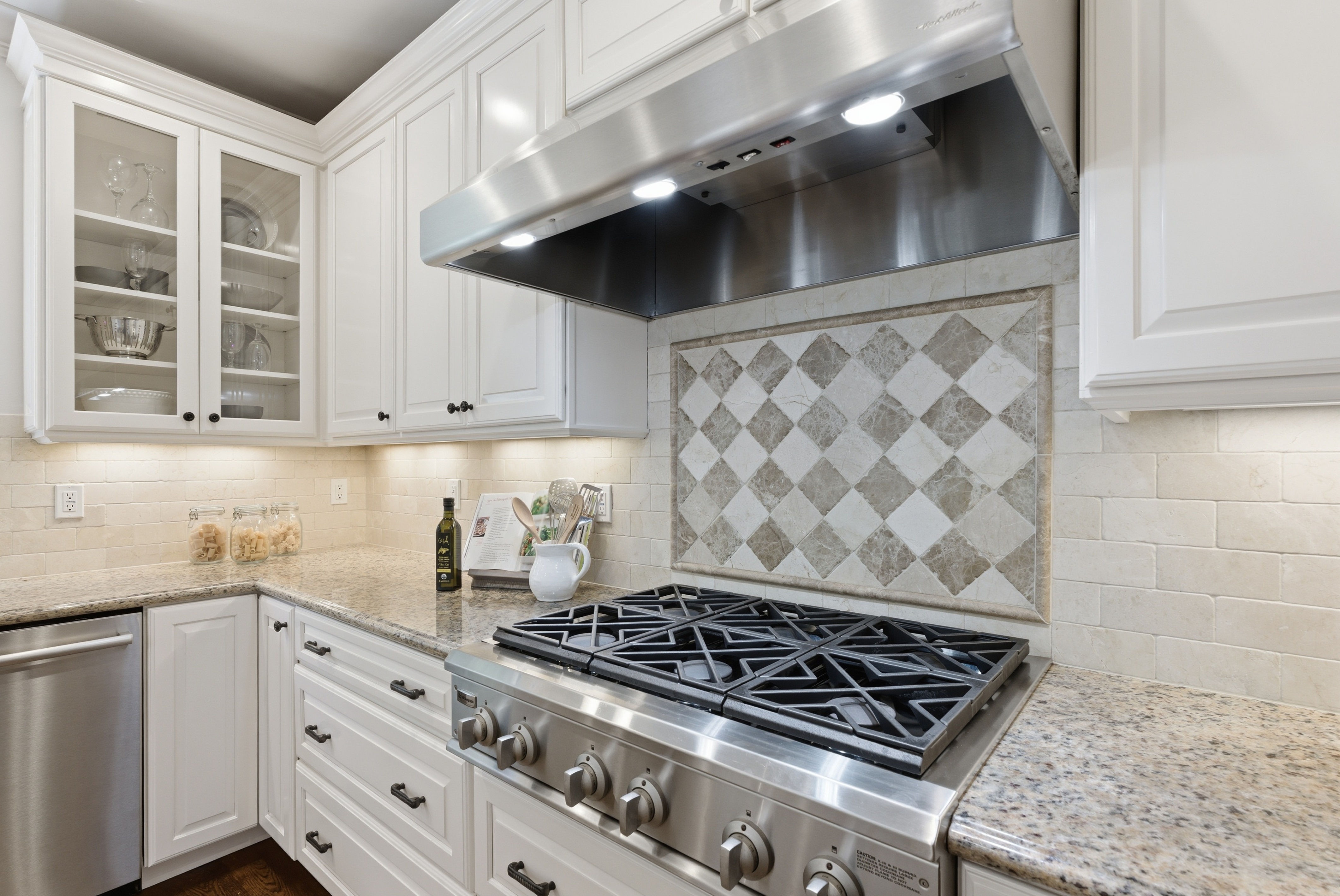  Classic Craftsman Home - 物件實景